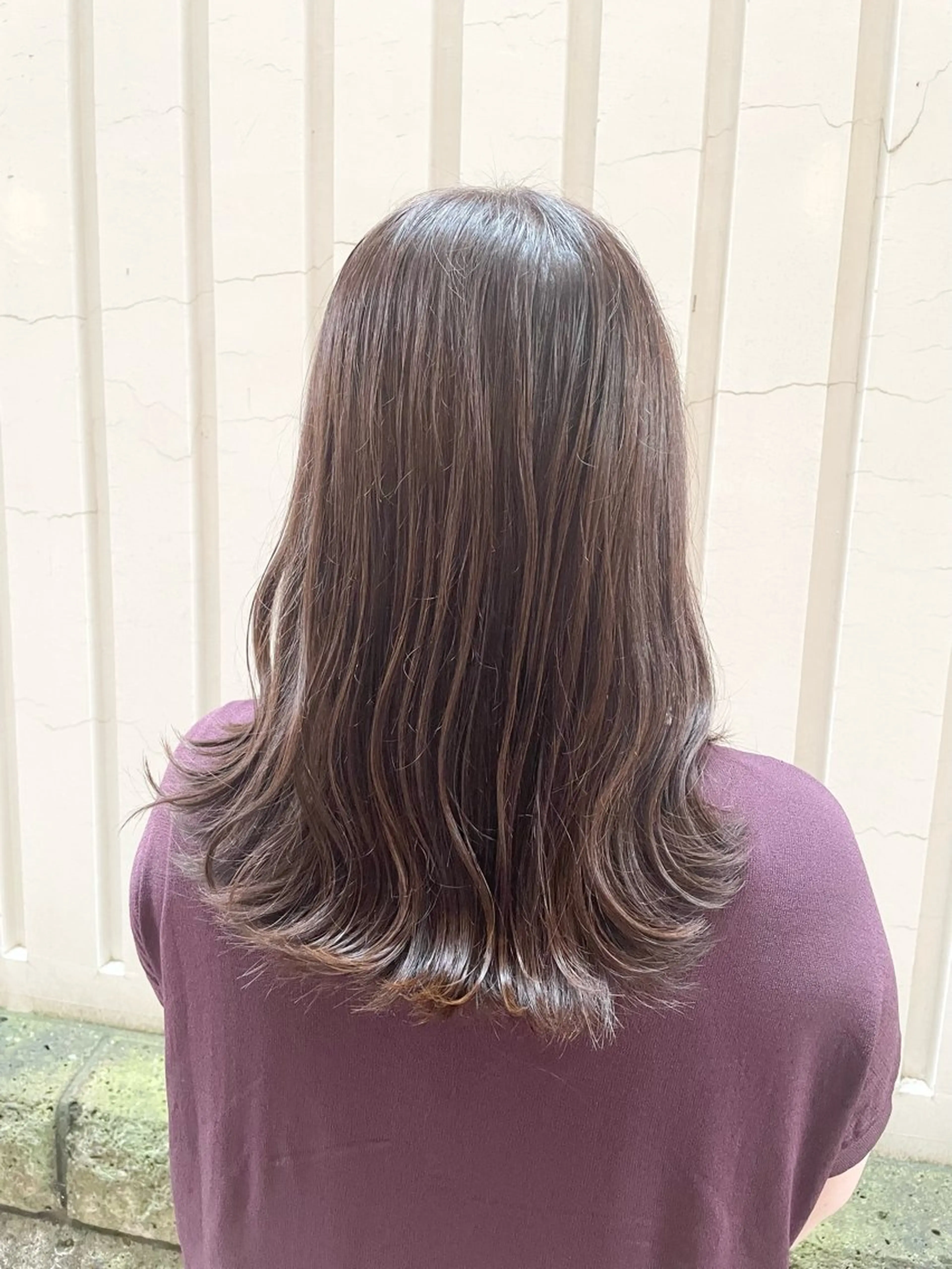 セミロング アッシュ MIKU ナチュラルヘア✂️✨のヘアスタイル
