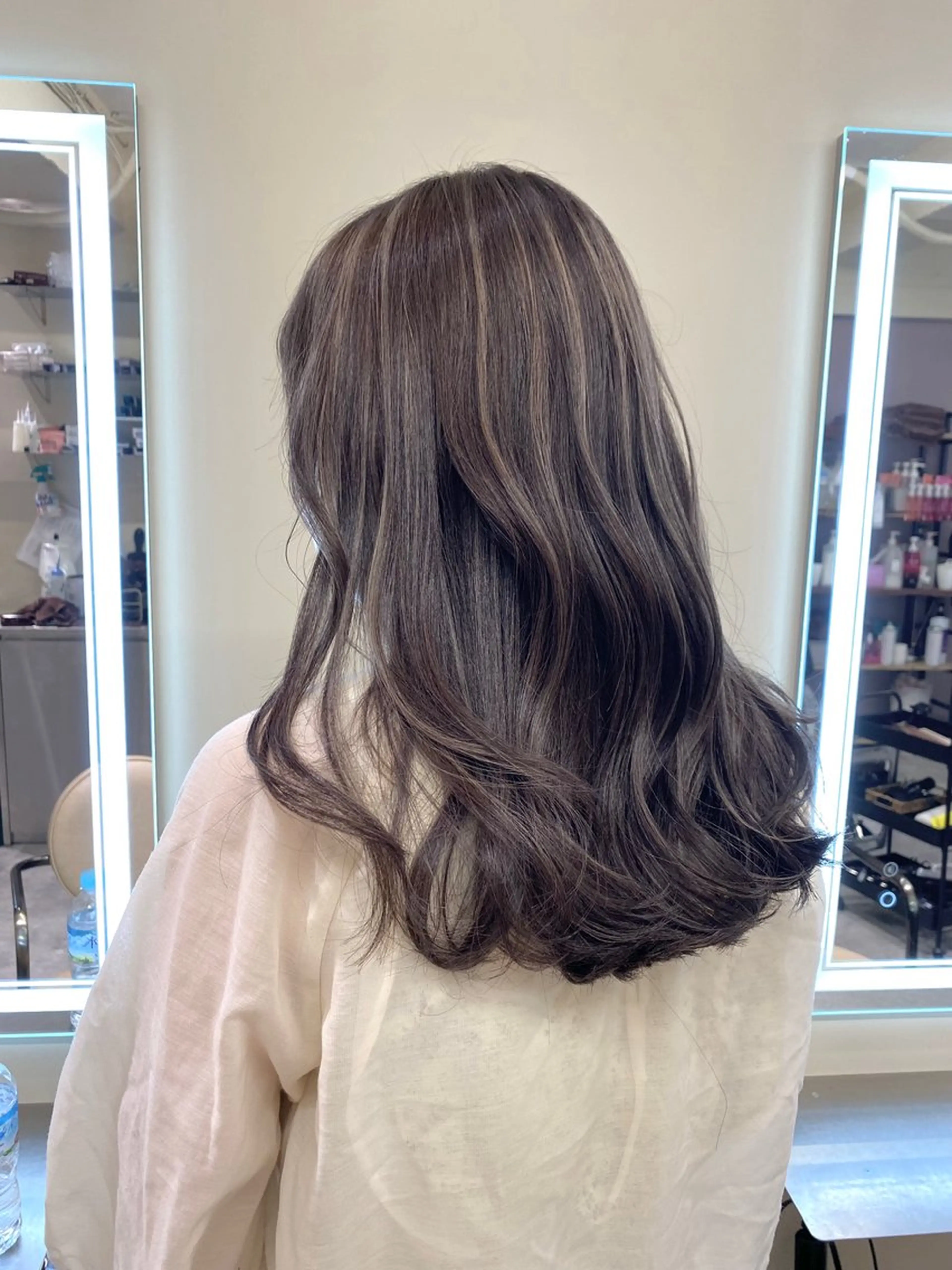 ロング カラー アディクシーカラー バレイヤージュ ブリーチ デザインカラー ダブルカラー ヘアカラー トリートメント レイヤーカット nude ヘア大和のヘアスタイル