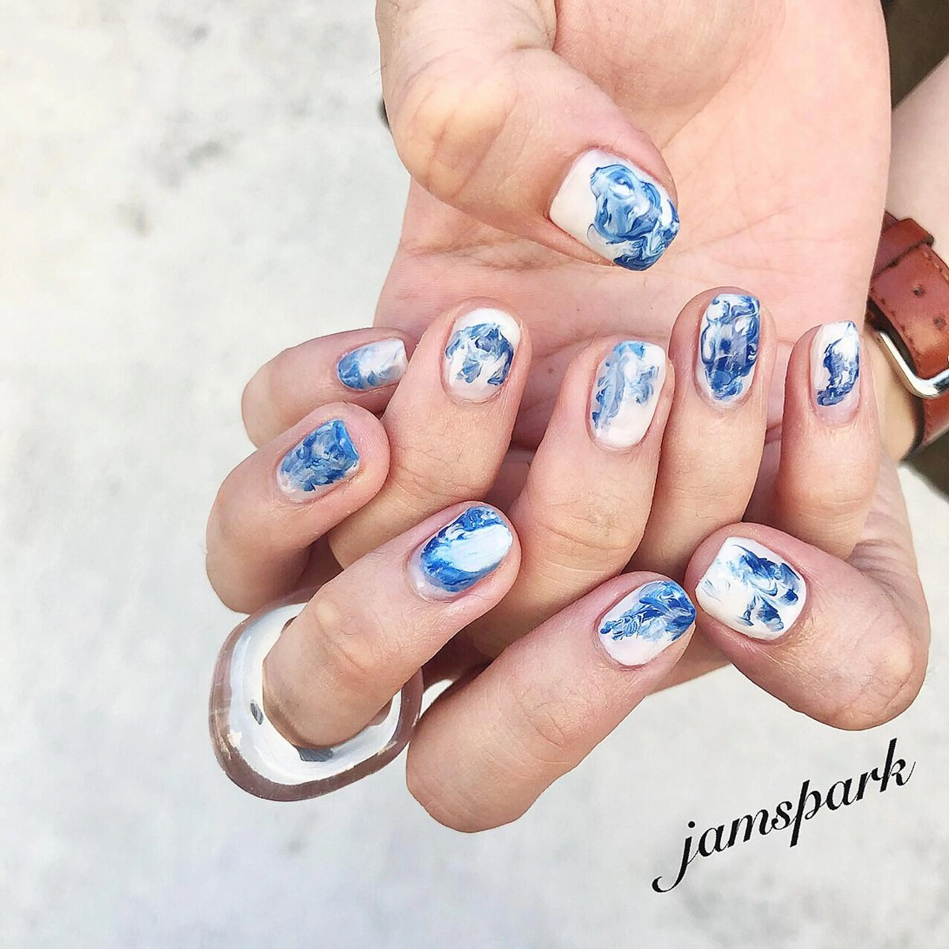ネイル アートネイル ブルー 大理石ネイル(マーブル) ニュアンスネイル ショートネイル ハンドネイル jamspark ✨のネイルデザイン
