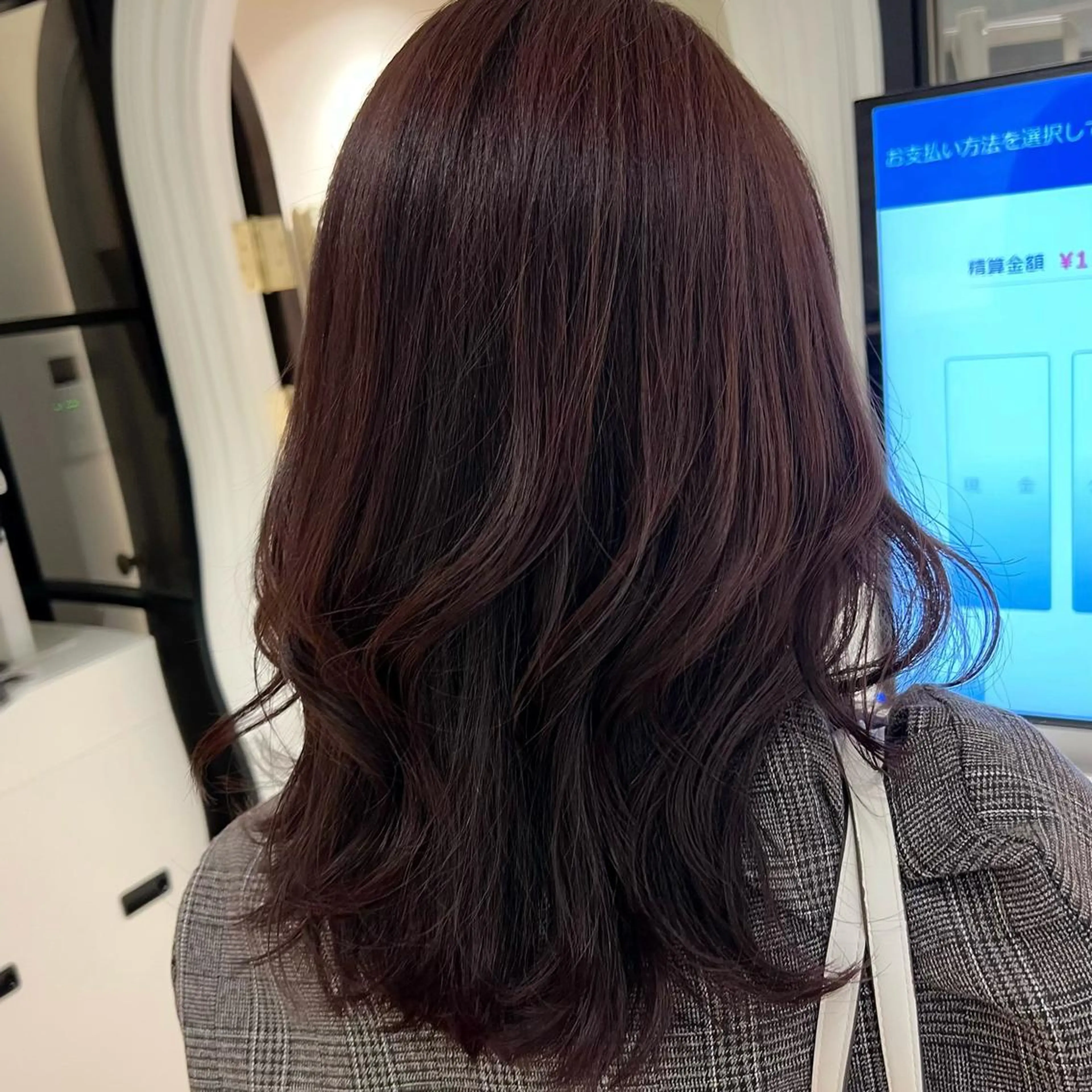 ミディアム ピンクブラウン くびれヘア レイヤーカット カット ヘアカラー トリートメント 🧡くびれヘア/前髪 顔周り🧡久原結衣のヘアスタイル
