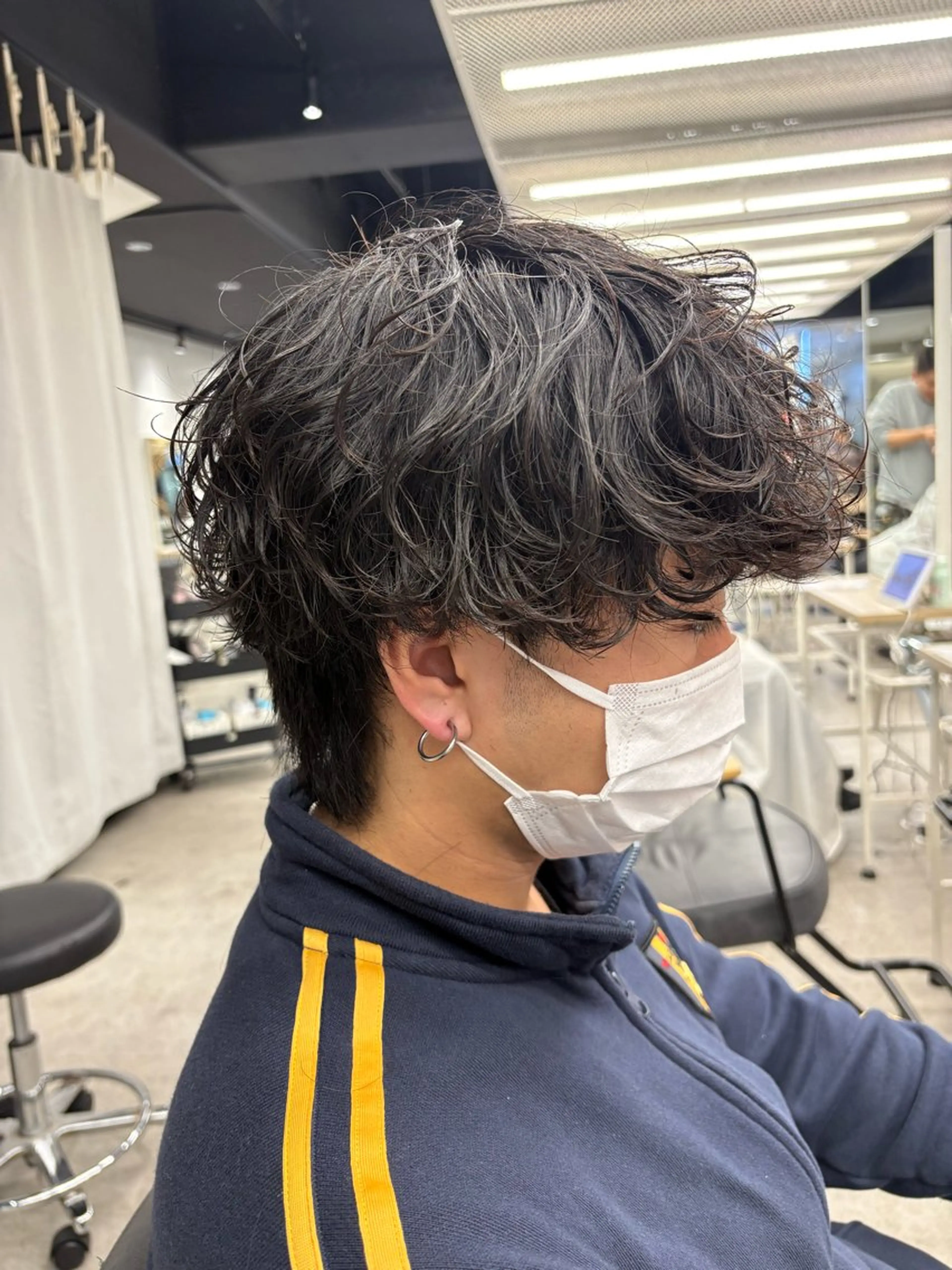 ショート パーマ メンズ メンズパーマ プードルパーマ 学生(メンズ向け) スパイキーショート 波巻きパーマ カット パーマ シャドウパーマ/ ルーズパーマ/メンズのヘアスタイル