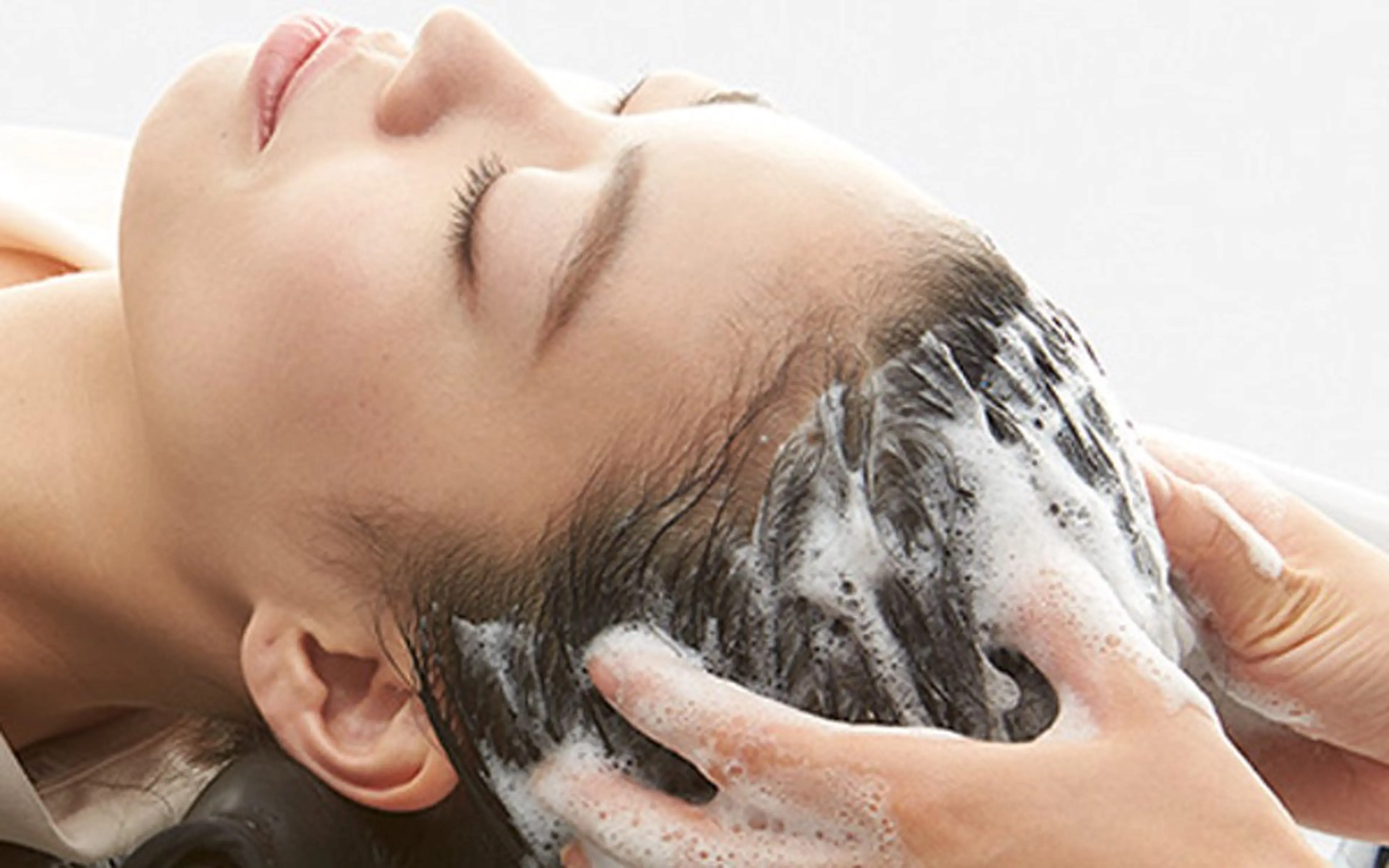 riddle hair(駒生)所属・山越 美裕樹のヘアスタイル