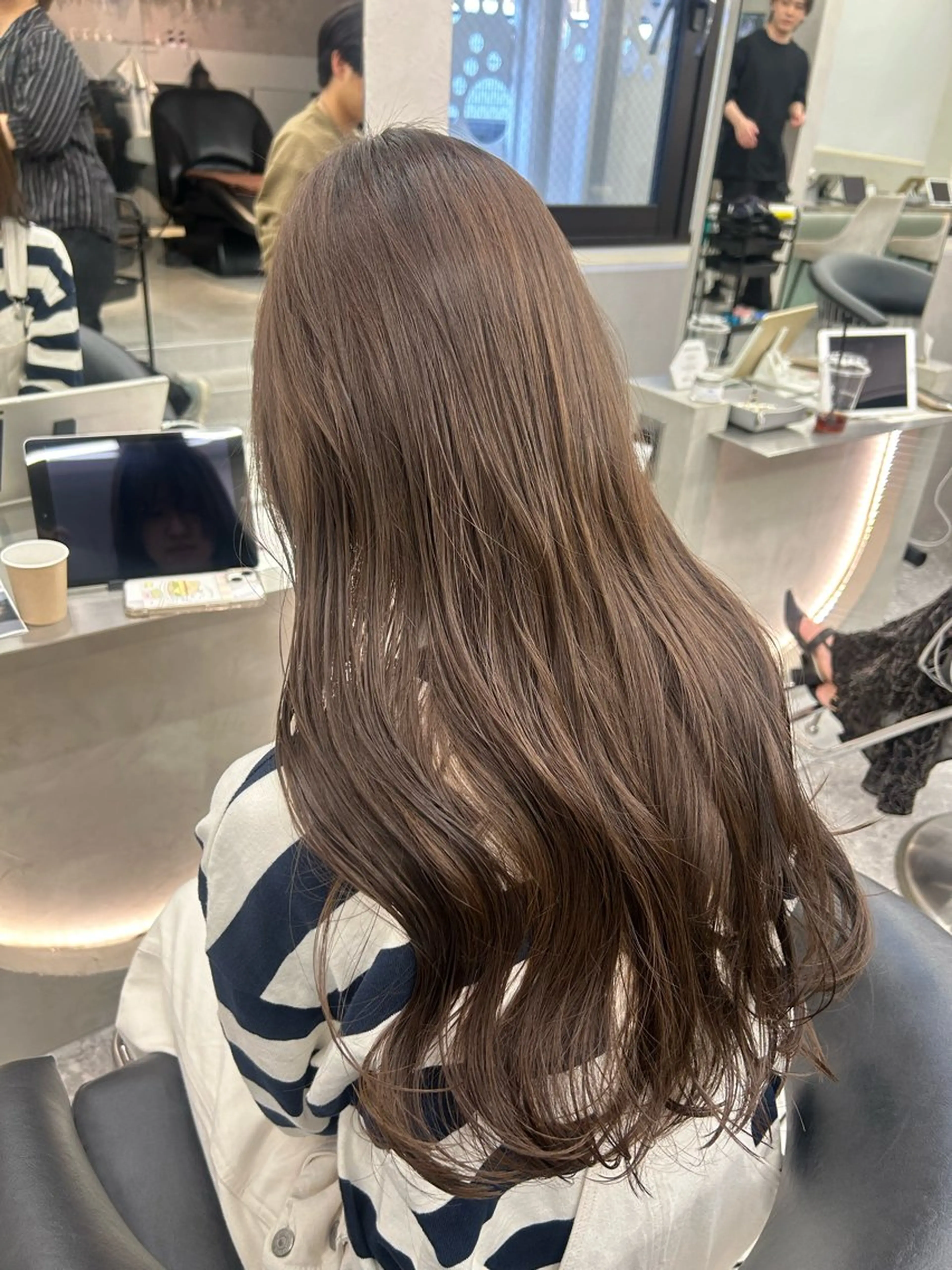 セミロング カラー ベージュカラー ブリーチ ミルクティーベージュ ブリーチなしカラー ヘアカラー 韓国ヘア🎀 ふみかのヘアスタイル