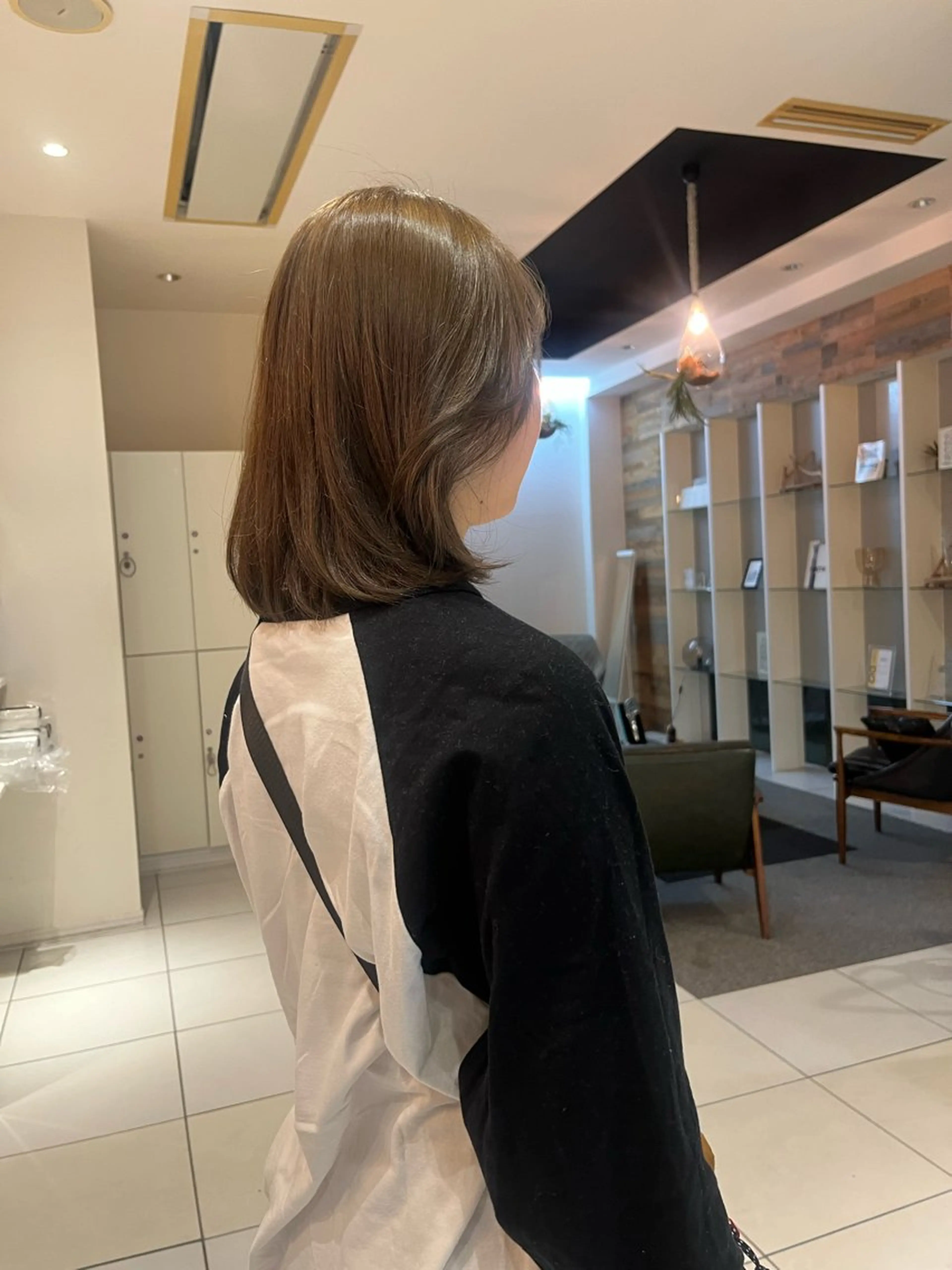 ミディアム カラー 透明感カラー オリーブカラー sabo ladies salon所属・ヨシカ/透明感カラー 酸性ストレートのヘアスタイル