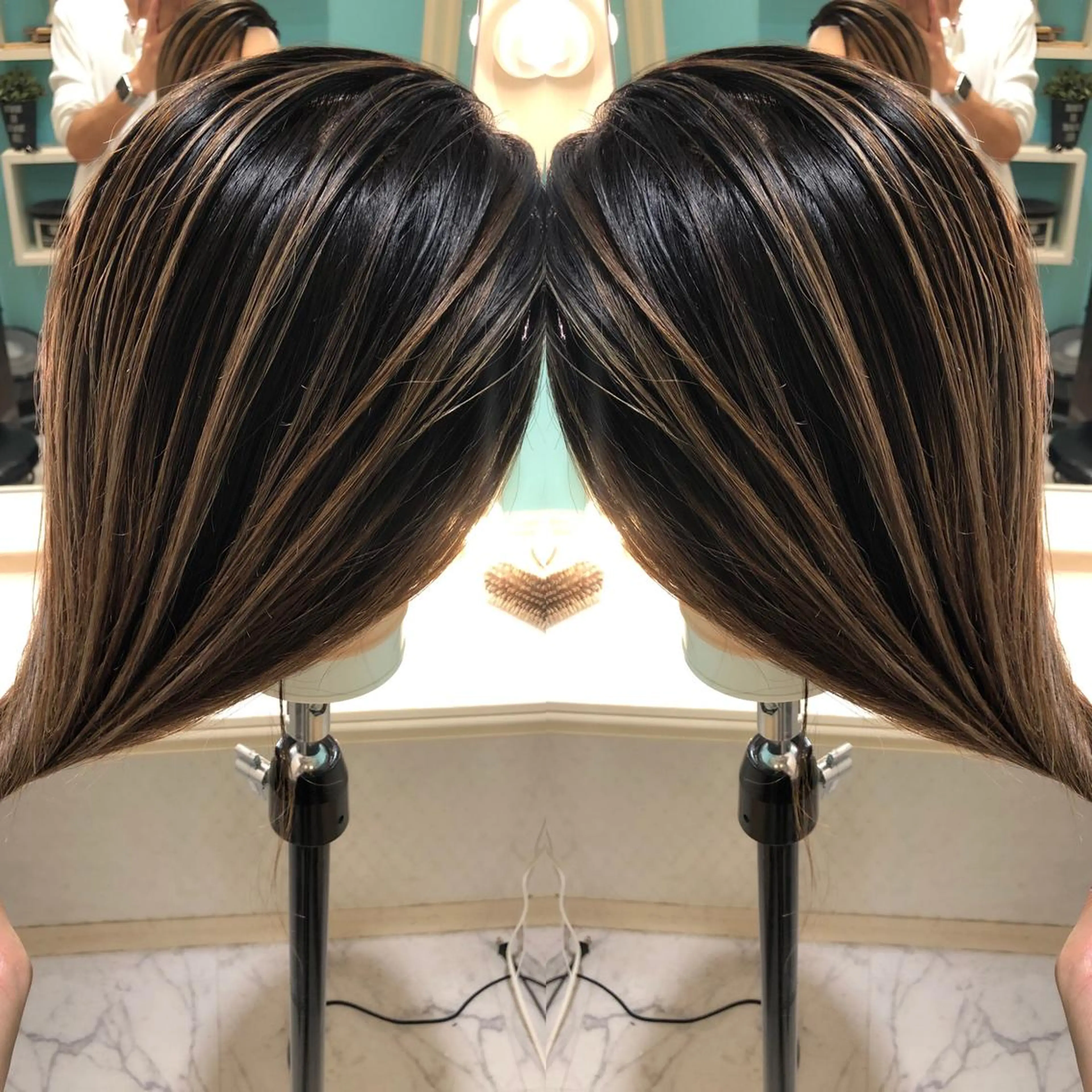 ロング ハイライト レイヤーカット salowin 原宿 aroa所属・韓国／ハッシュカット ／透明感カラー／金野のヘアスタイル