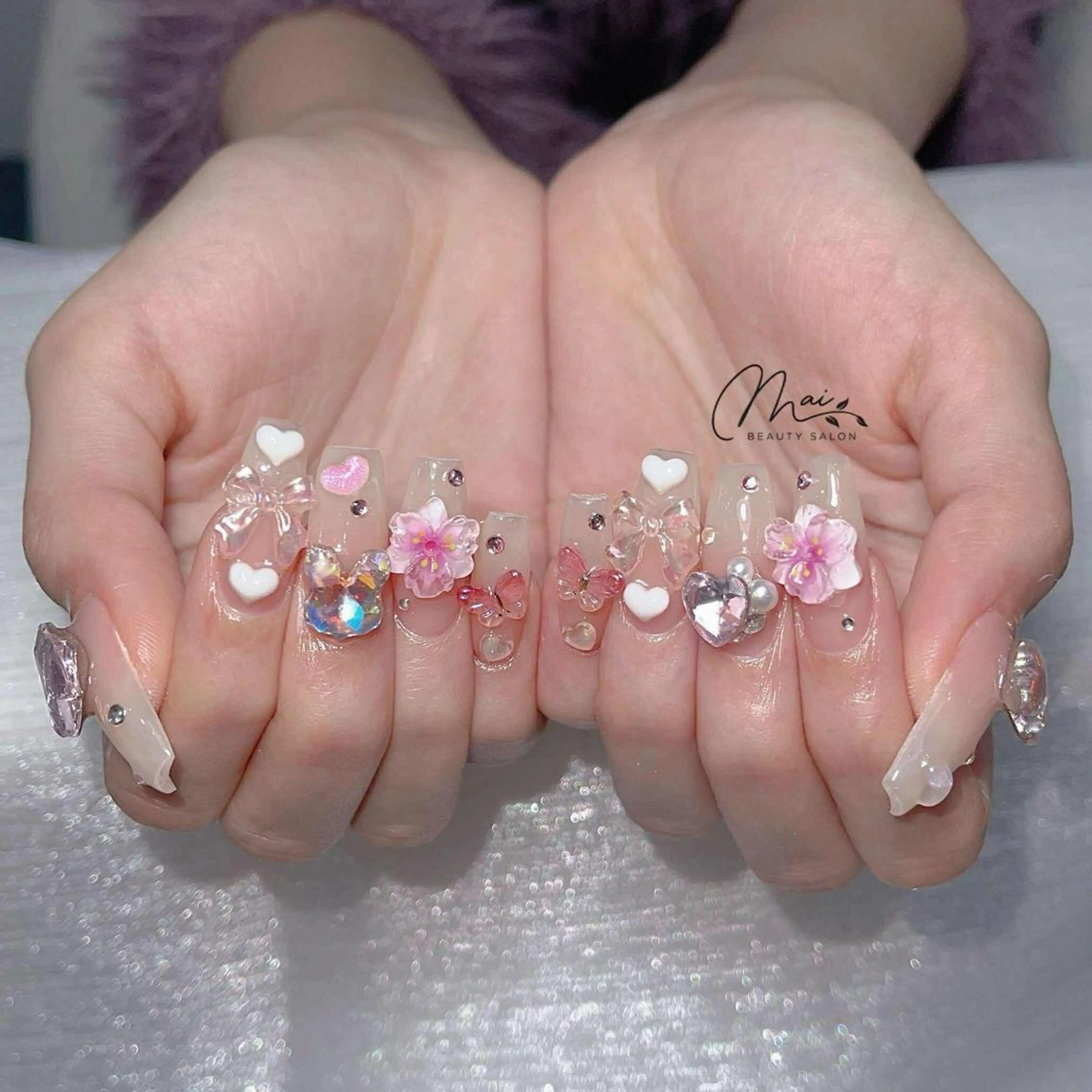 ネイル アニマル柄 ボルドー ジェルネイル ニュアンスネイル パラジェル MaiBeauty HaNaのネイルデザイン