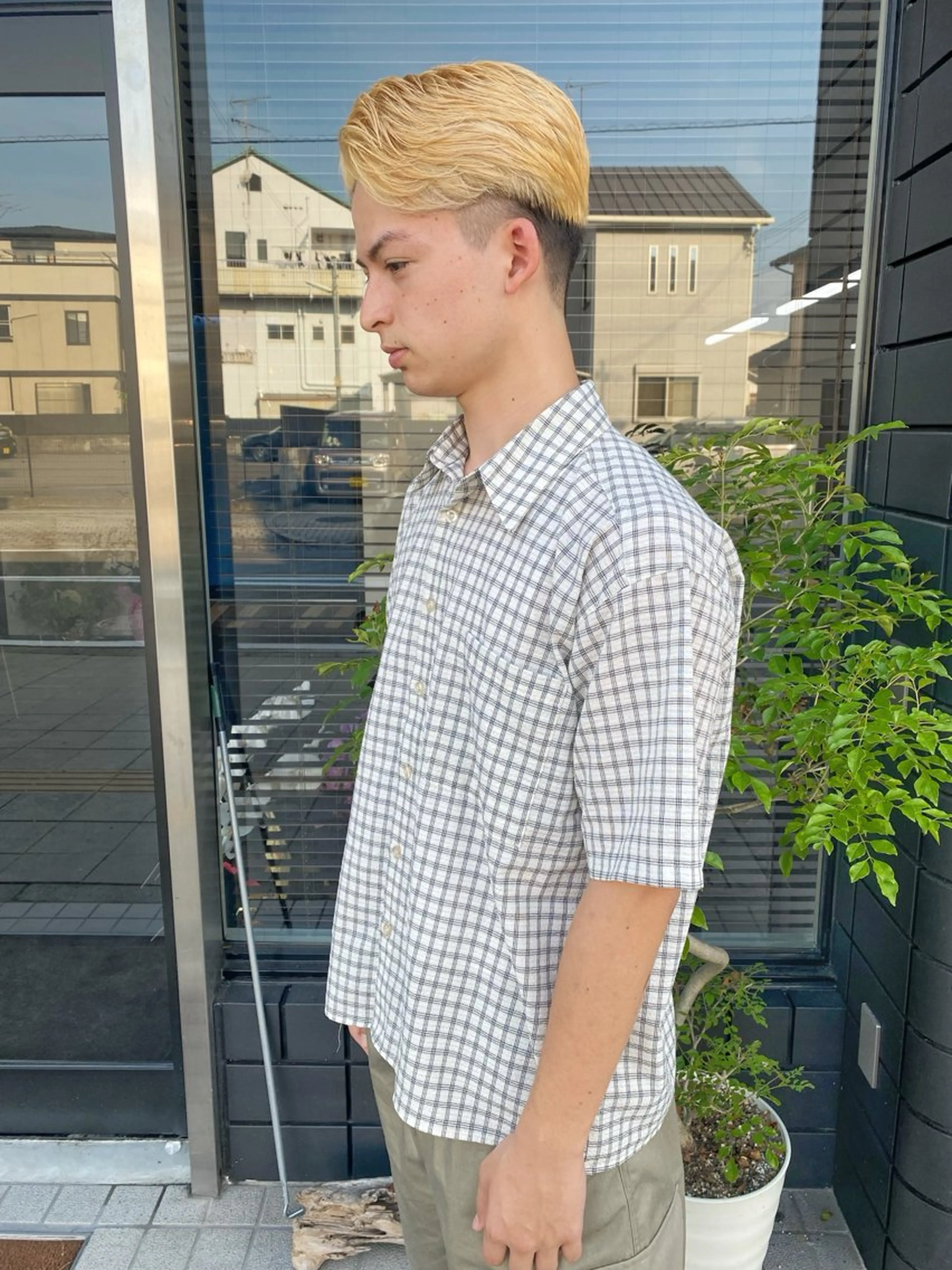 カラー メンズ メンズハイトーン ダブルカラー ハイトーンカラー 外国人風カラー カット ヘアカラー トリートメント Emitas.柳通り店所属・山﨑 大暉/ダブルカラー✨のヘアスタイル