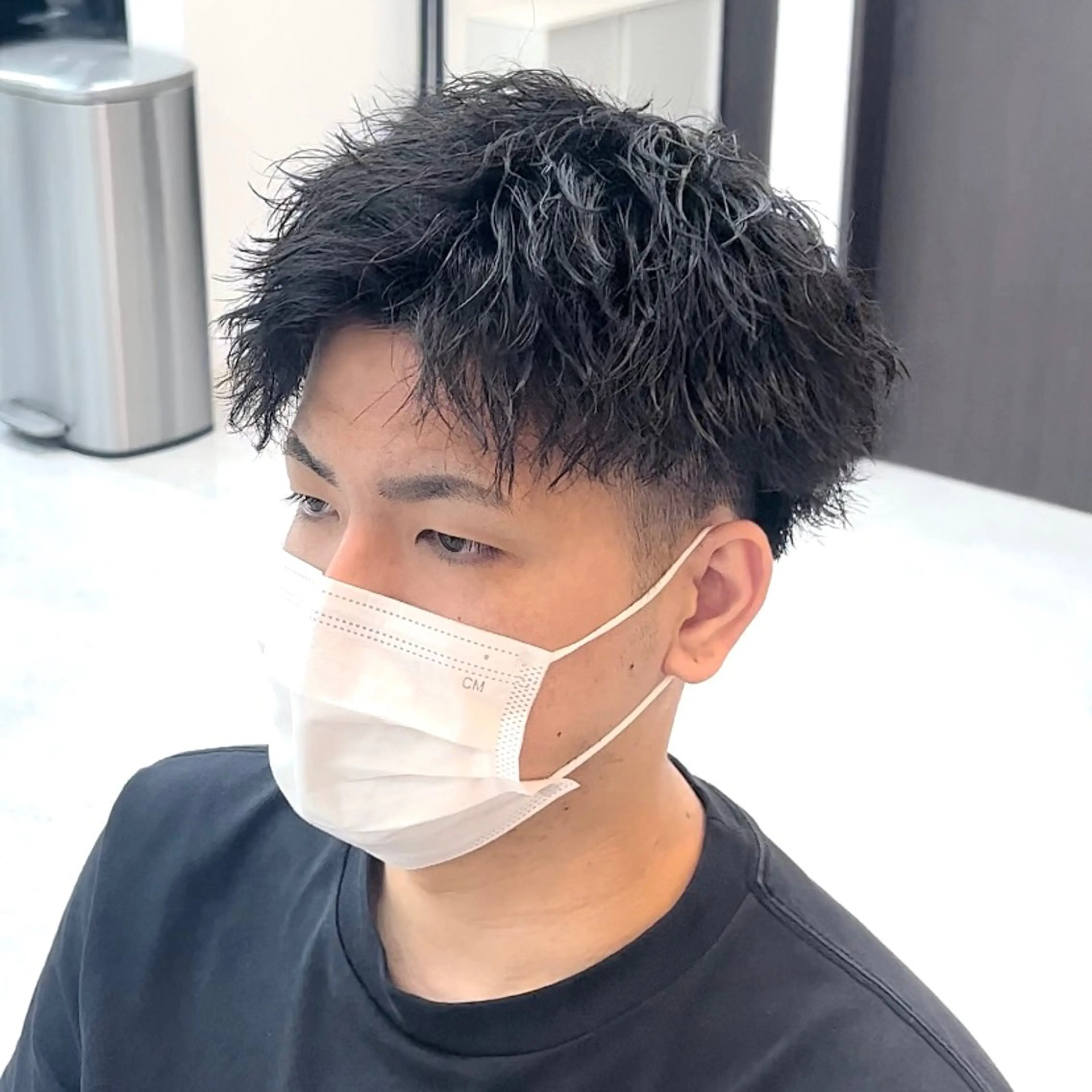 ショート パーマ ヘアアレンジ メンズ ショートヘア カット パーマ ヘアセット 飛田 楓信のヘアスタイル