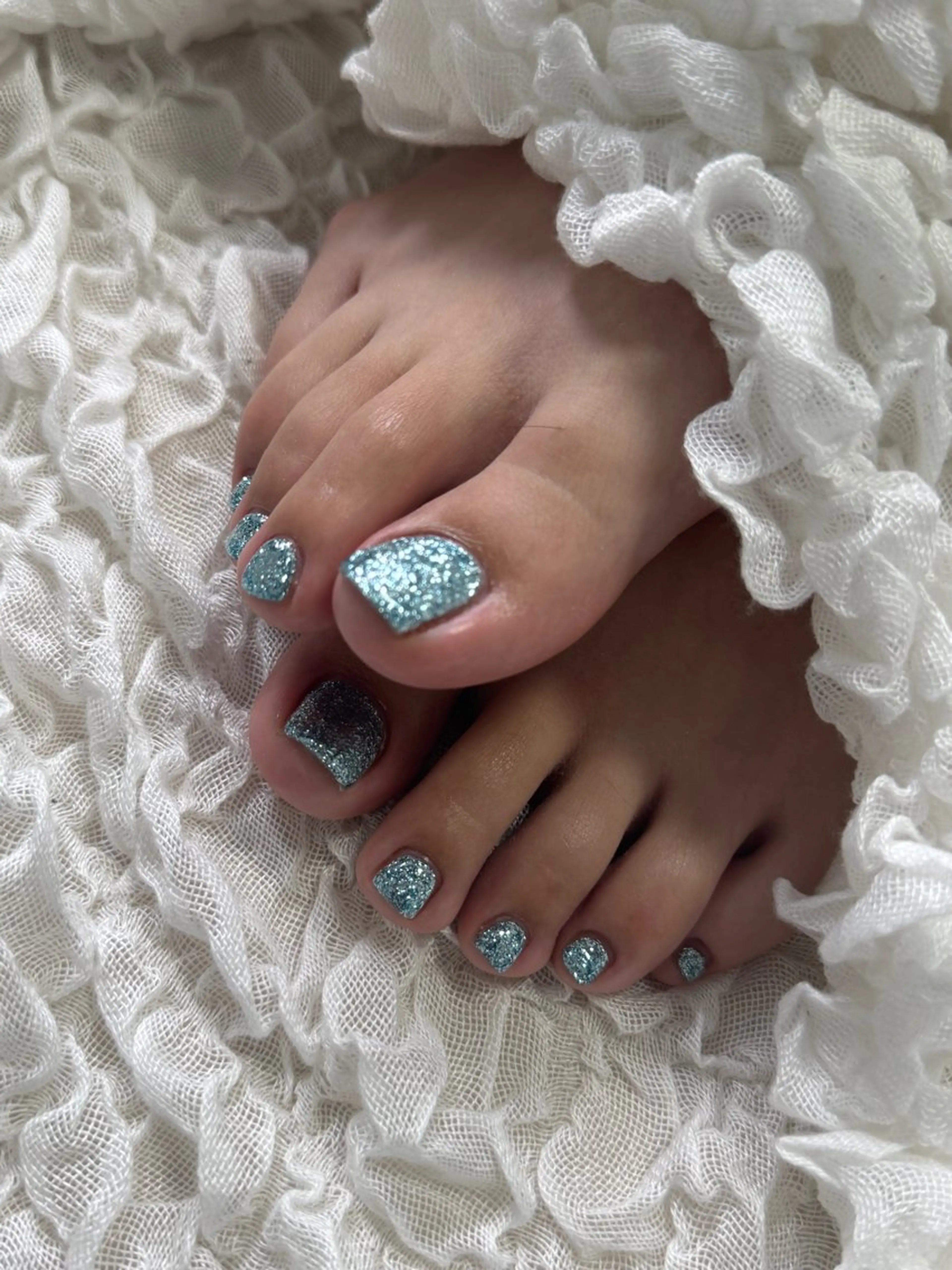 💅🏻️🫧ﾜﾝｶﾗｰフットネイルの写真