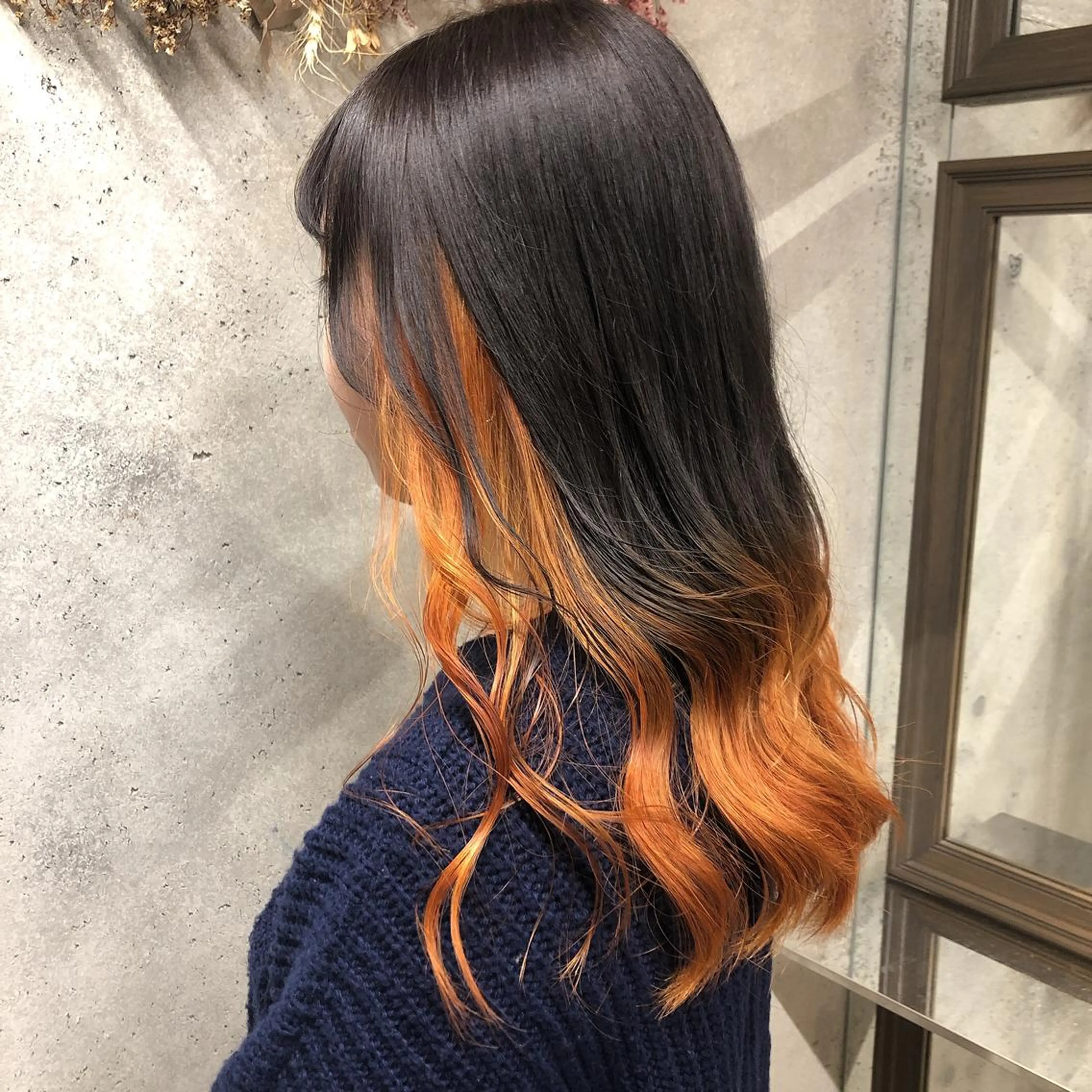 ロング カラー グラデーションカラー オレンジ wakana 【ブリーチカラー】のヘアスタイル