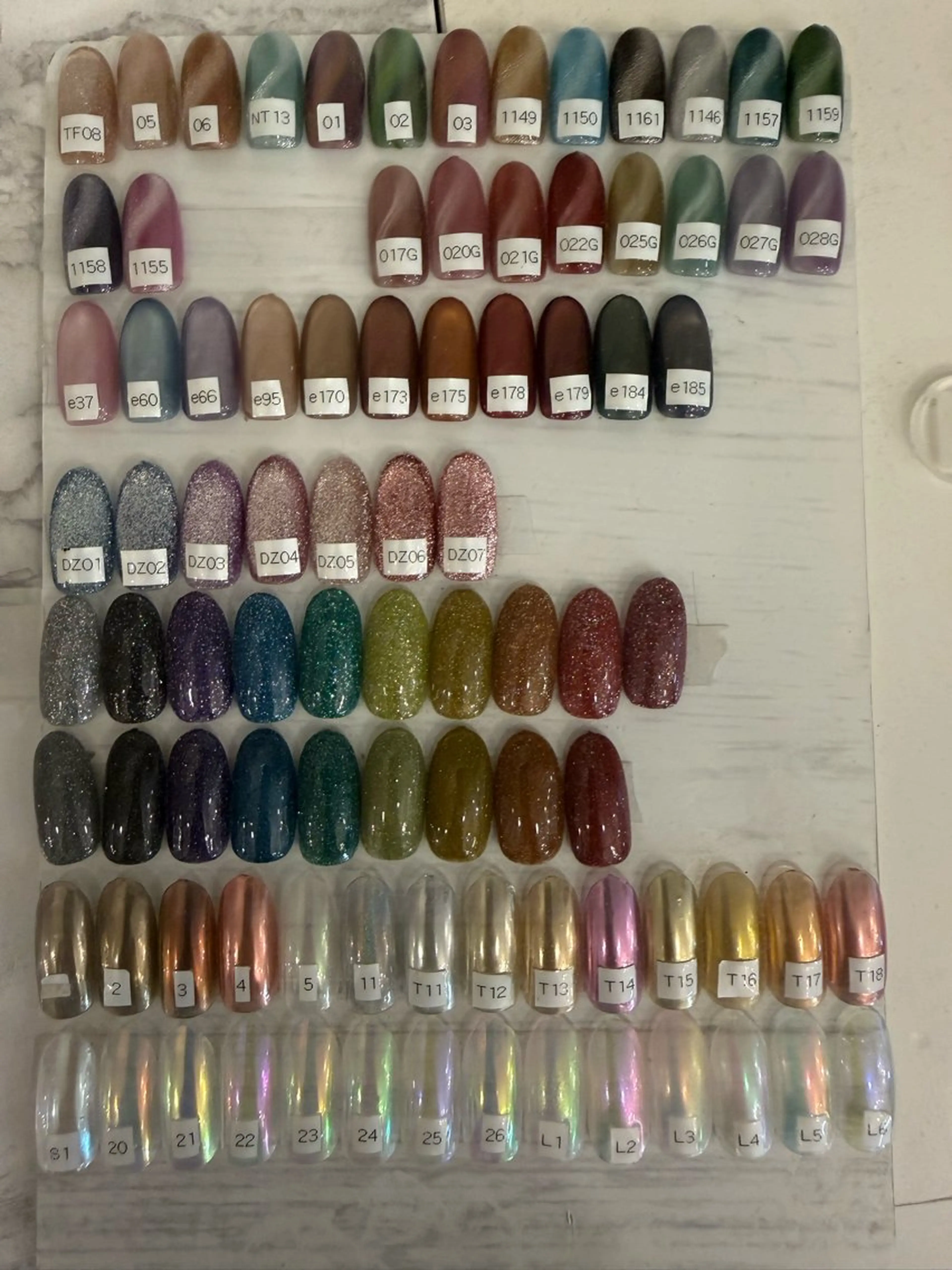 ネイル CHOUETTE YUMIのネイルデザイン