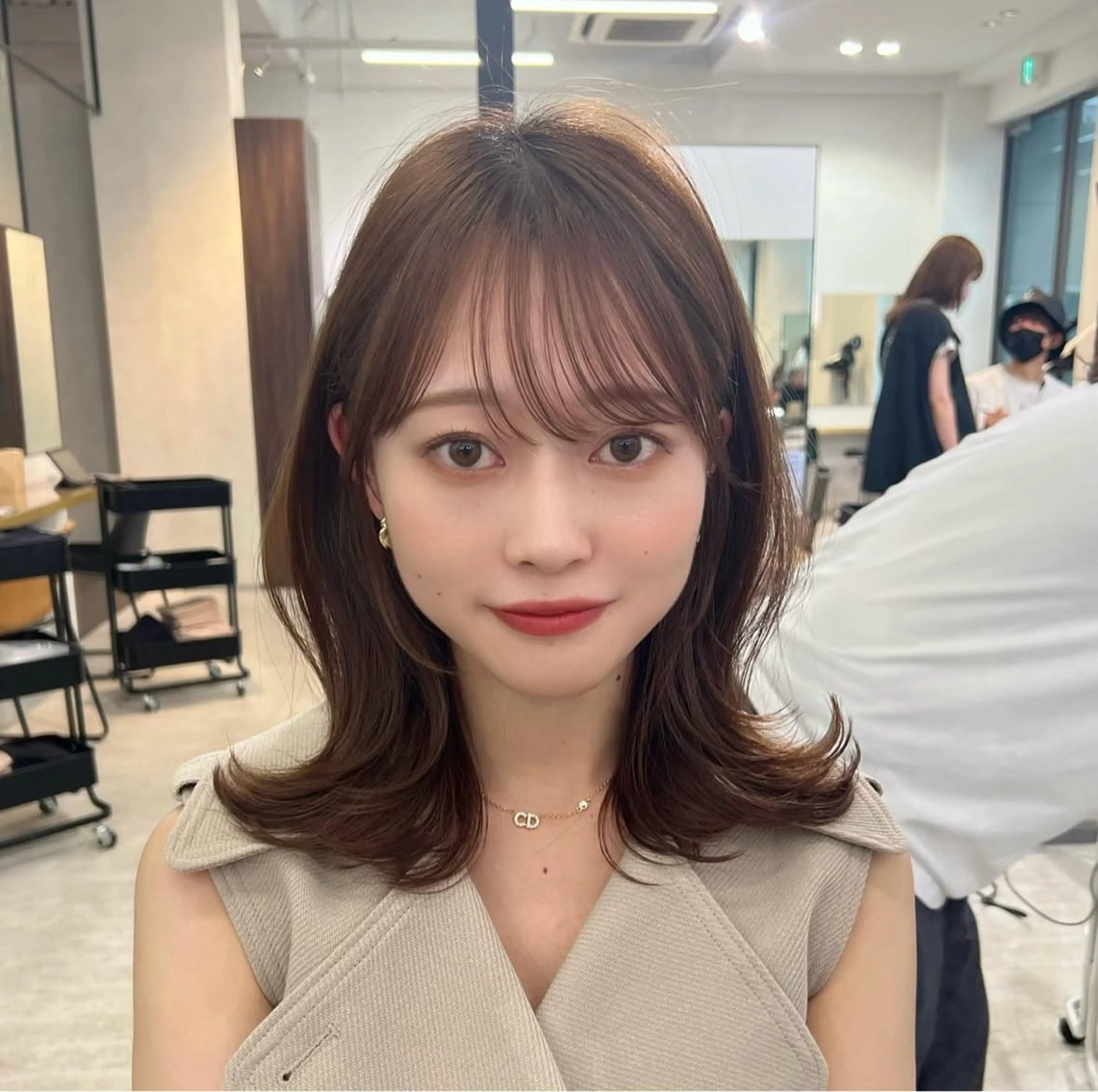 【ラスト1名様募集‼️】長さ指定ありミディアムレイヤーカット🎀+トリートメントの写真