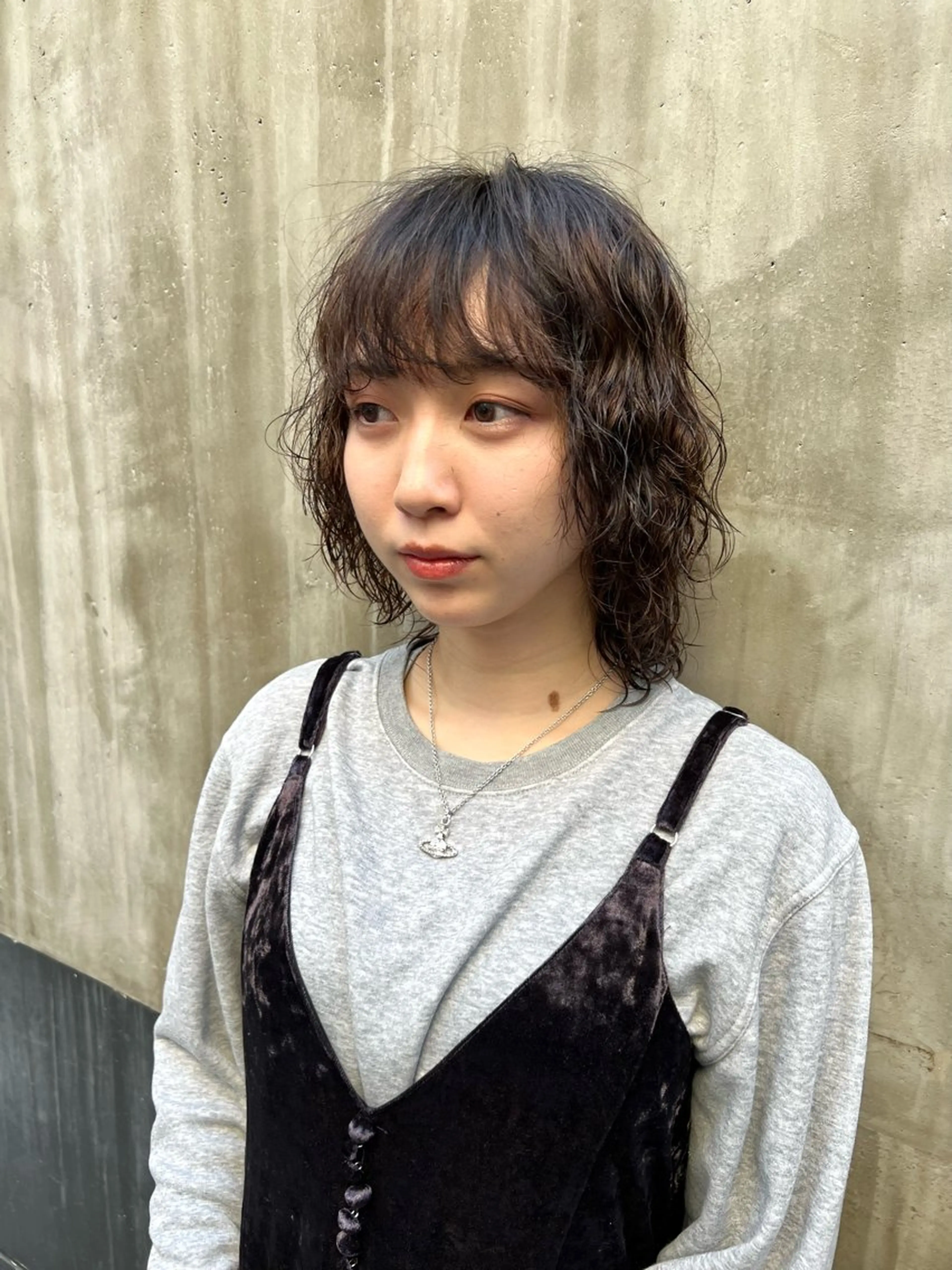 ミディアム パーマ ミディアムパーマ ウルフカット 🍇おぐら めぐみ🍇のヘアスタイル