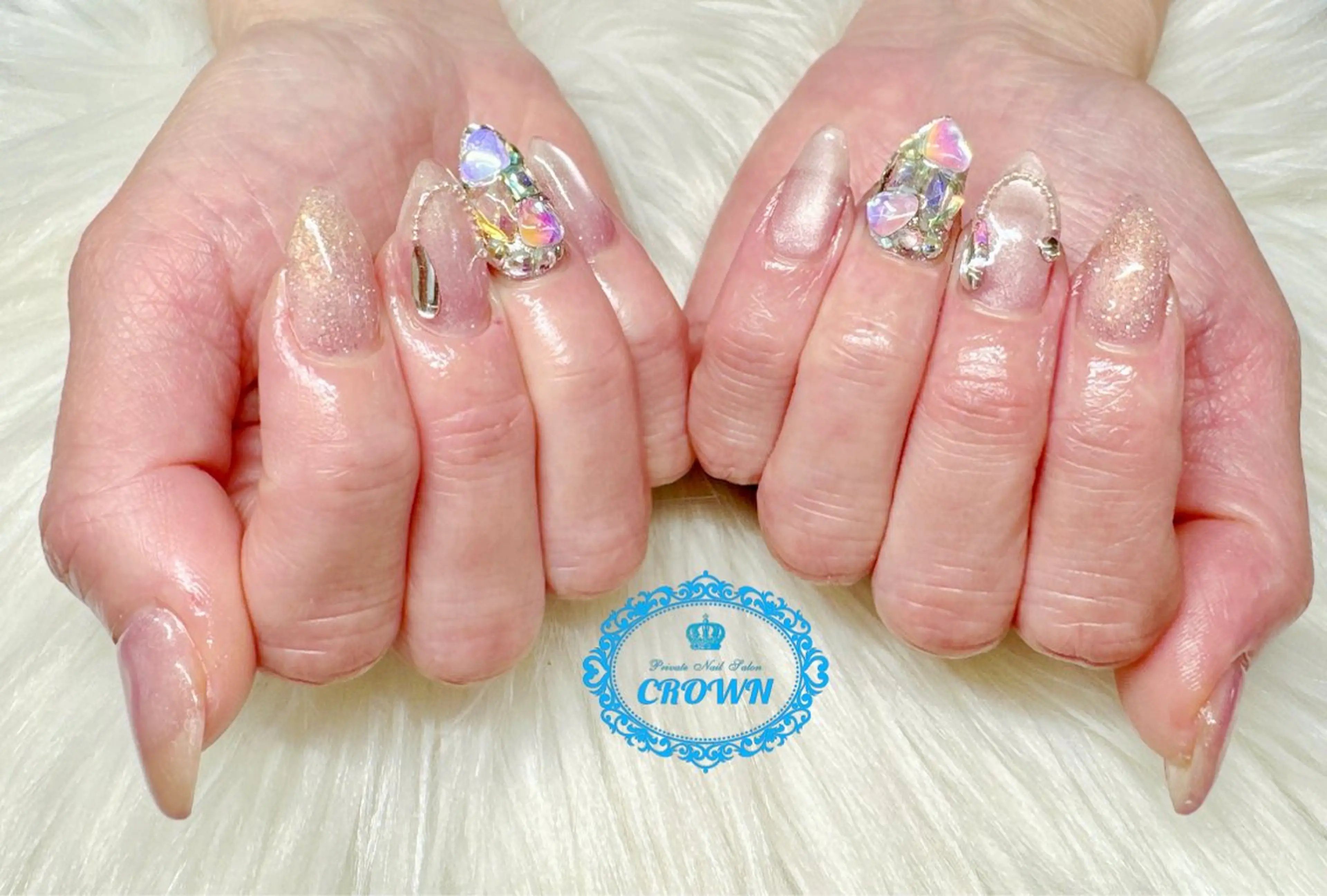 ネイル CROWN プライベートサロンのネイルデザイン
