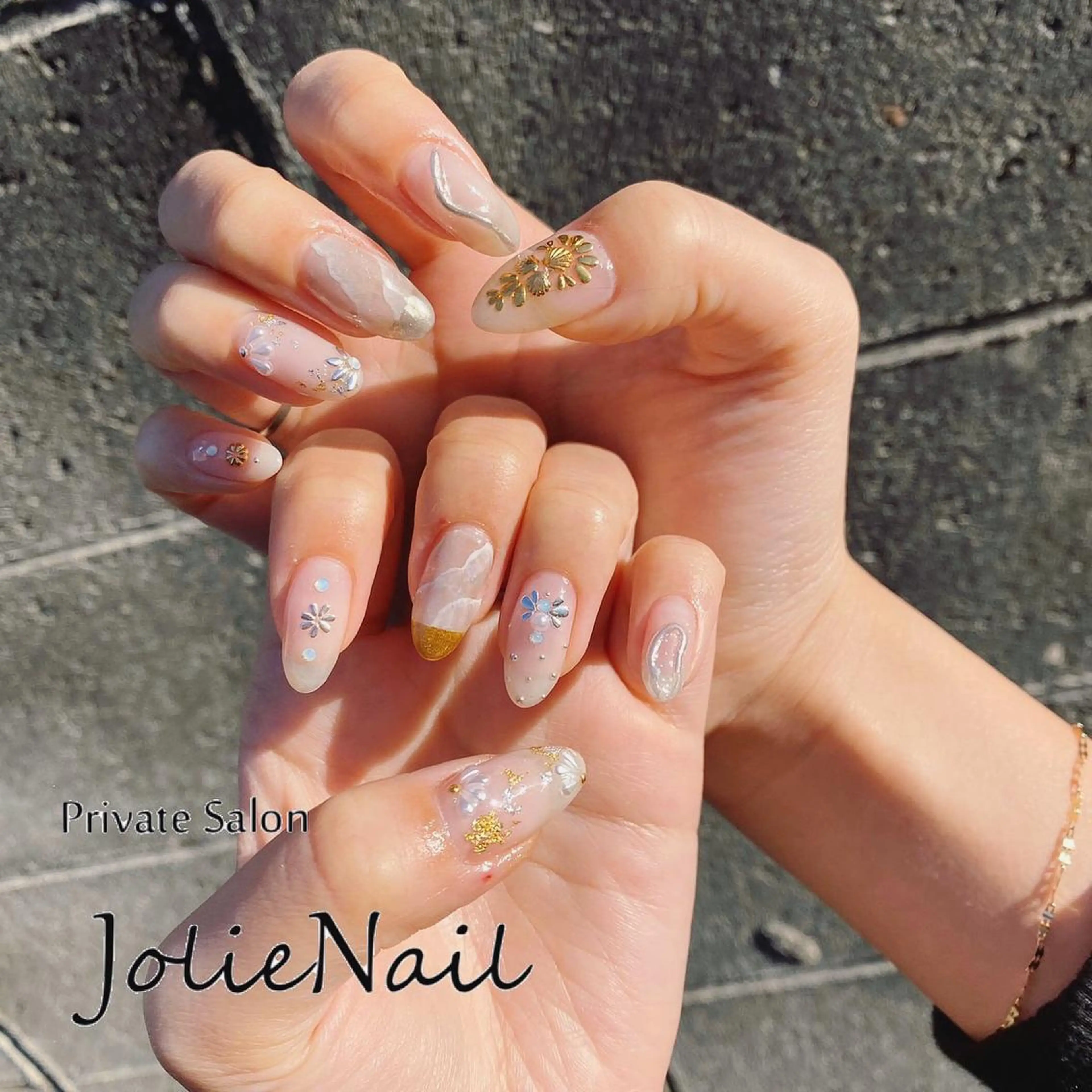 ネイル アートネイル ビューティ サロンMIORAのマツエク・マツパデザイン