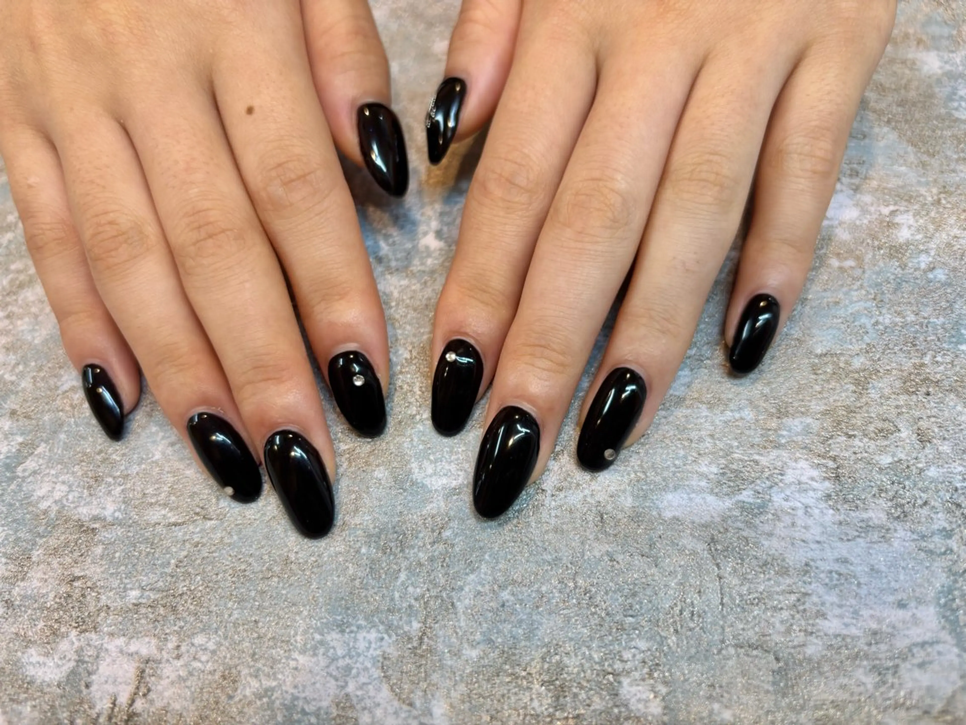 ネイル ハンドネイル AXSIA NAILのネイルデザイン