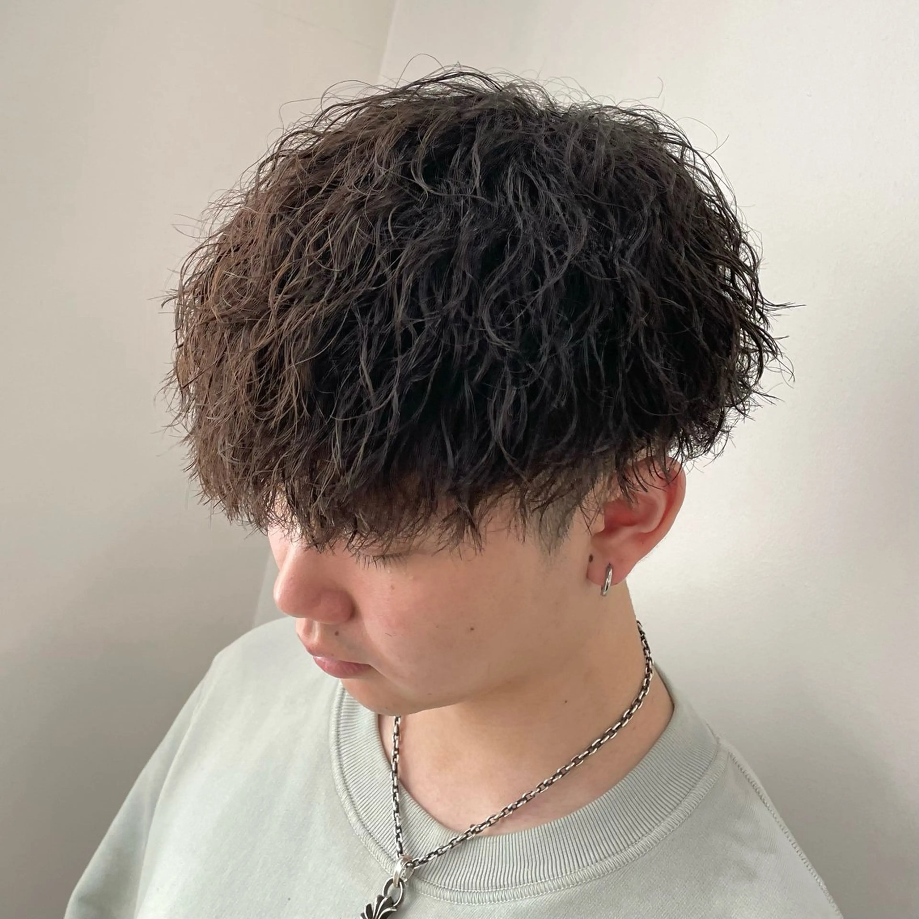 パーマ 🔥縦落ちツイスパ 🔥鈴木健紀のヘアスタイル