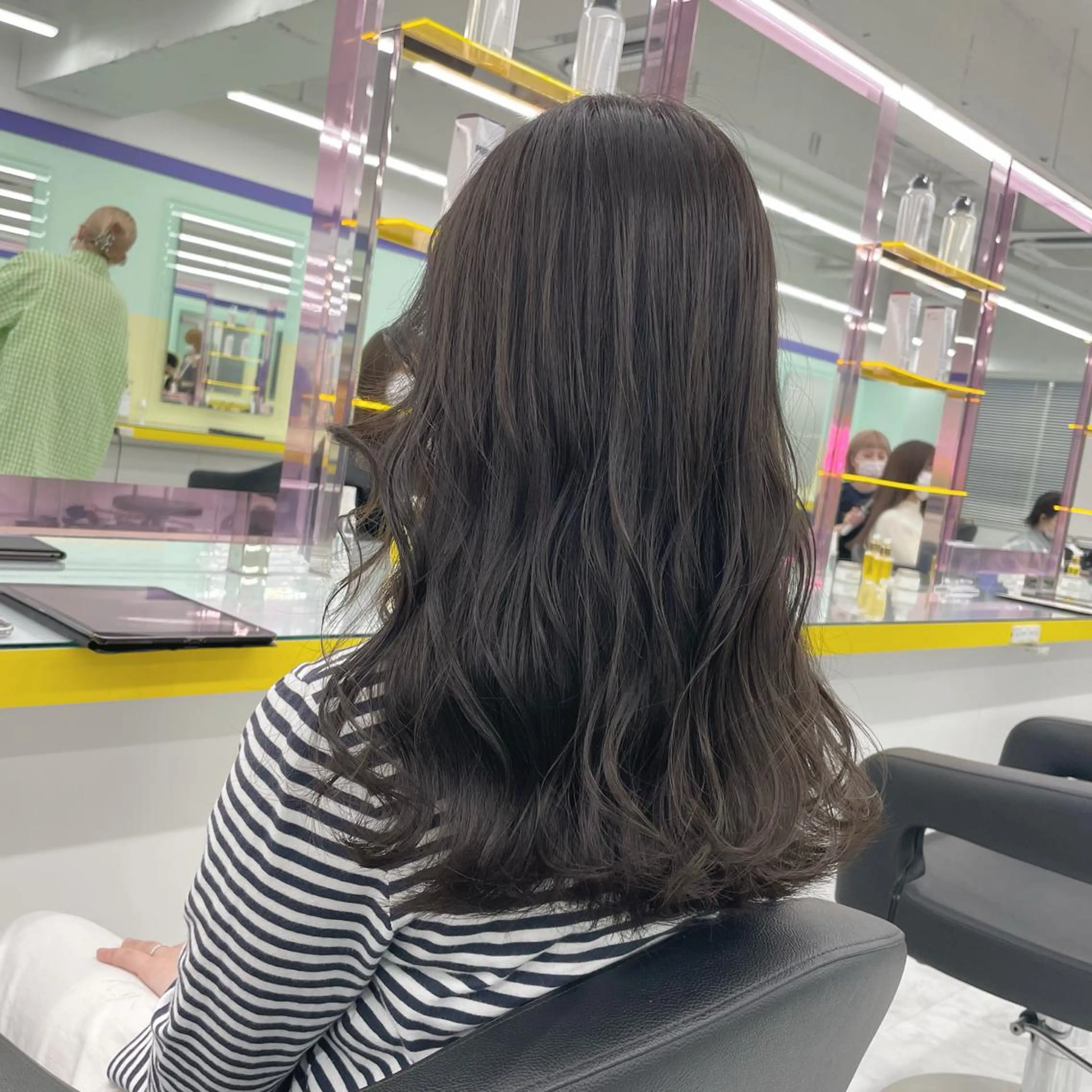 ミディアム カラー ヘアアレンジ アイブロウ カット ヘアカラー トリートメント ☁️縮毛矯正✖️ 赤み消し☁️りくのヘアスタイル