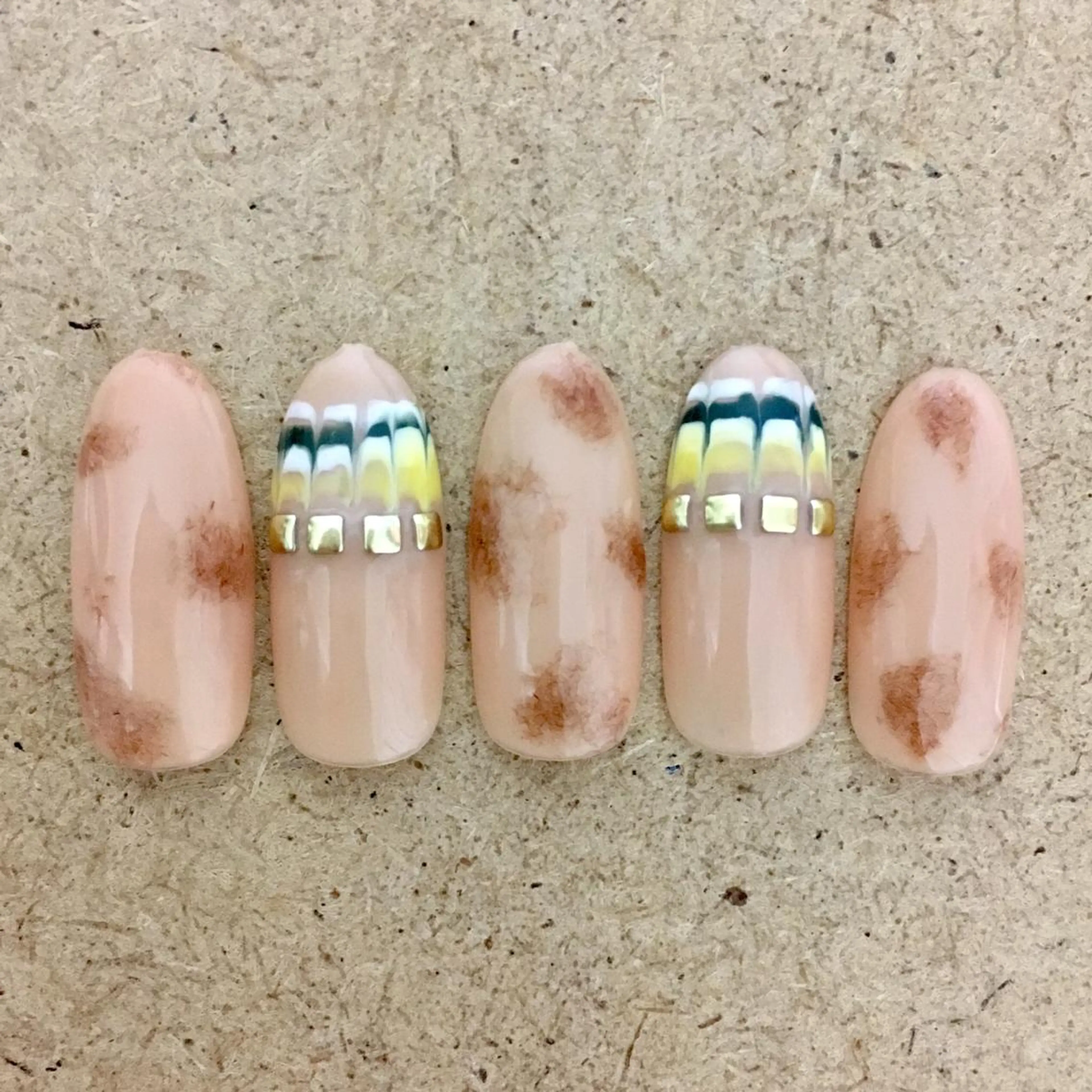 ネイル A-nail エーネイル所属・M. ERIのネイルデザイン