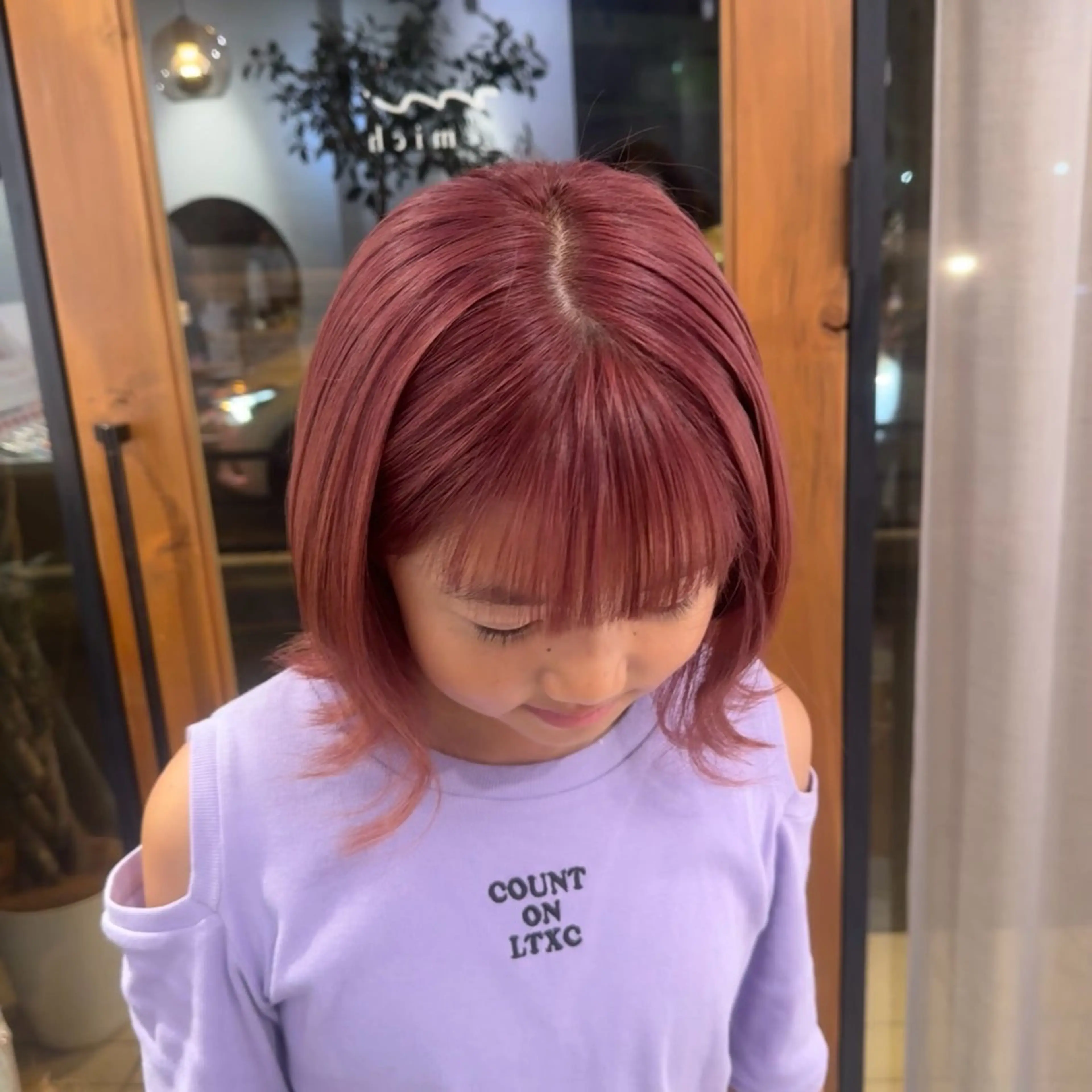 ショート 学生 ヘアカラー 吉田 葉音のヘアスタイル