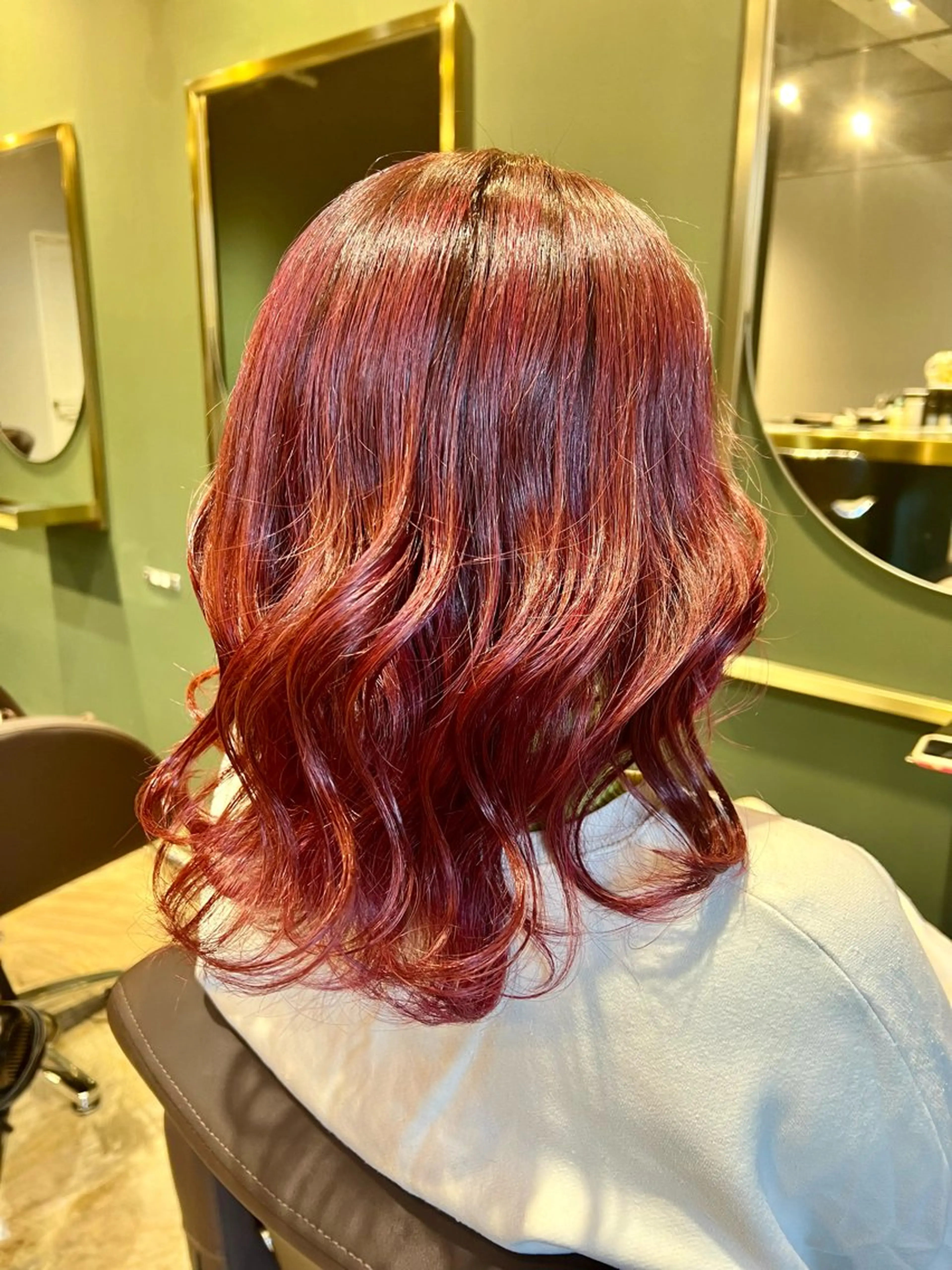 ミディアム カラー ヘアカラー トリートメント ヘッドスパ カラースペシャリスト しょう🧑🏼‍🎨のヘアスタイル