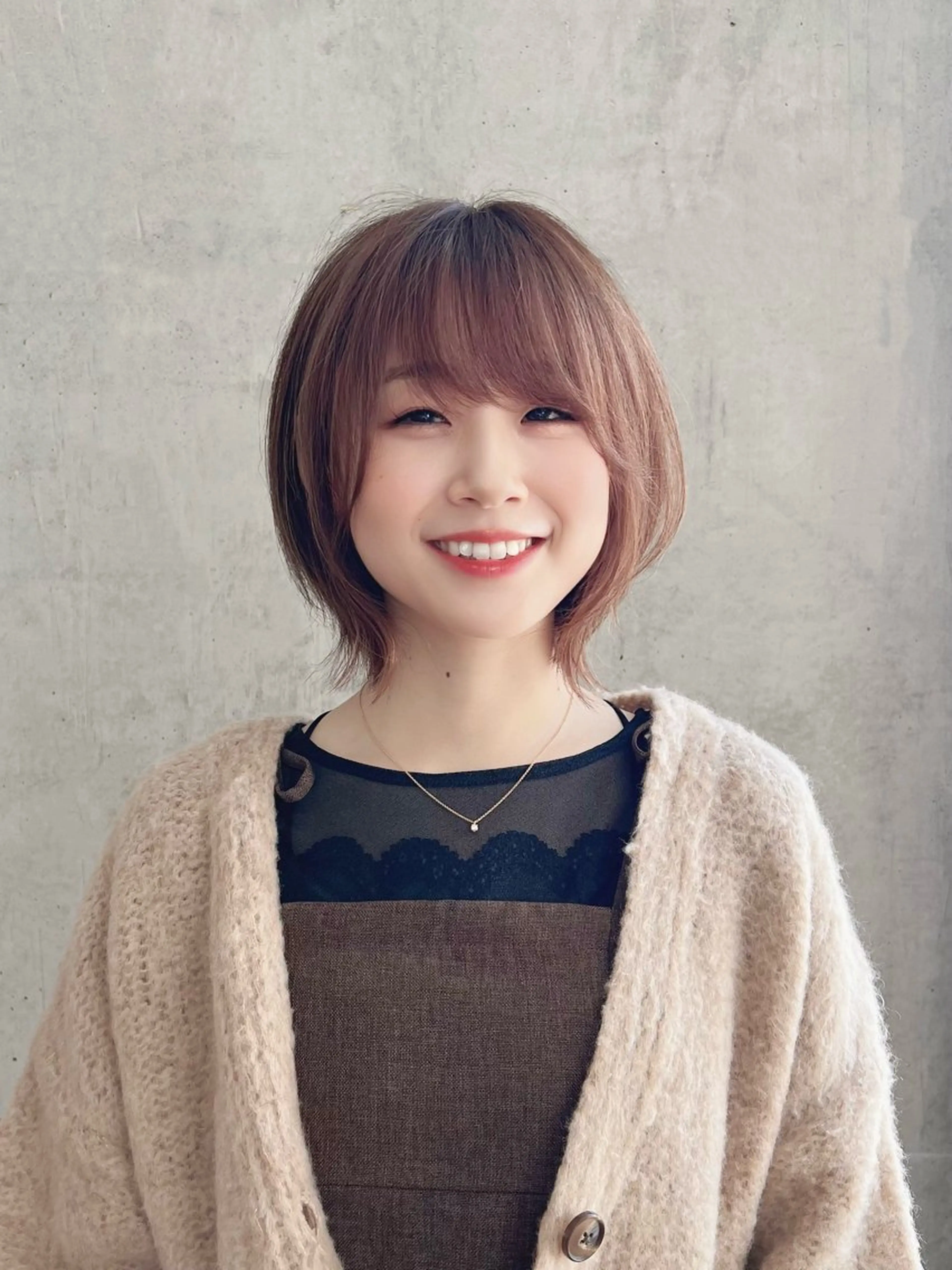 ショート Say.石川葵 ショートボブ前髪のヘアスタイル