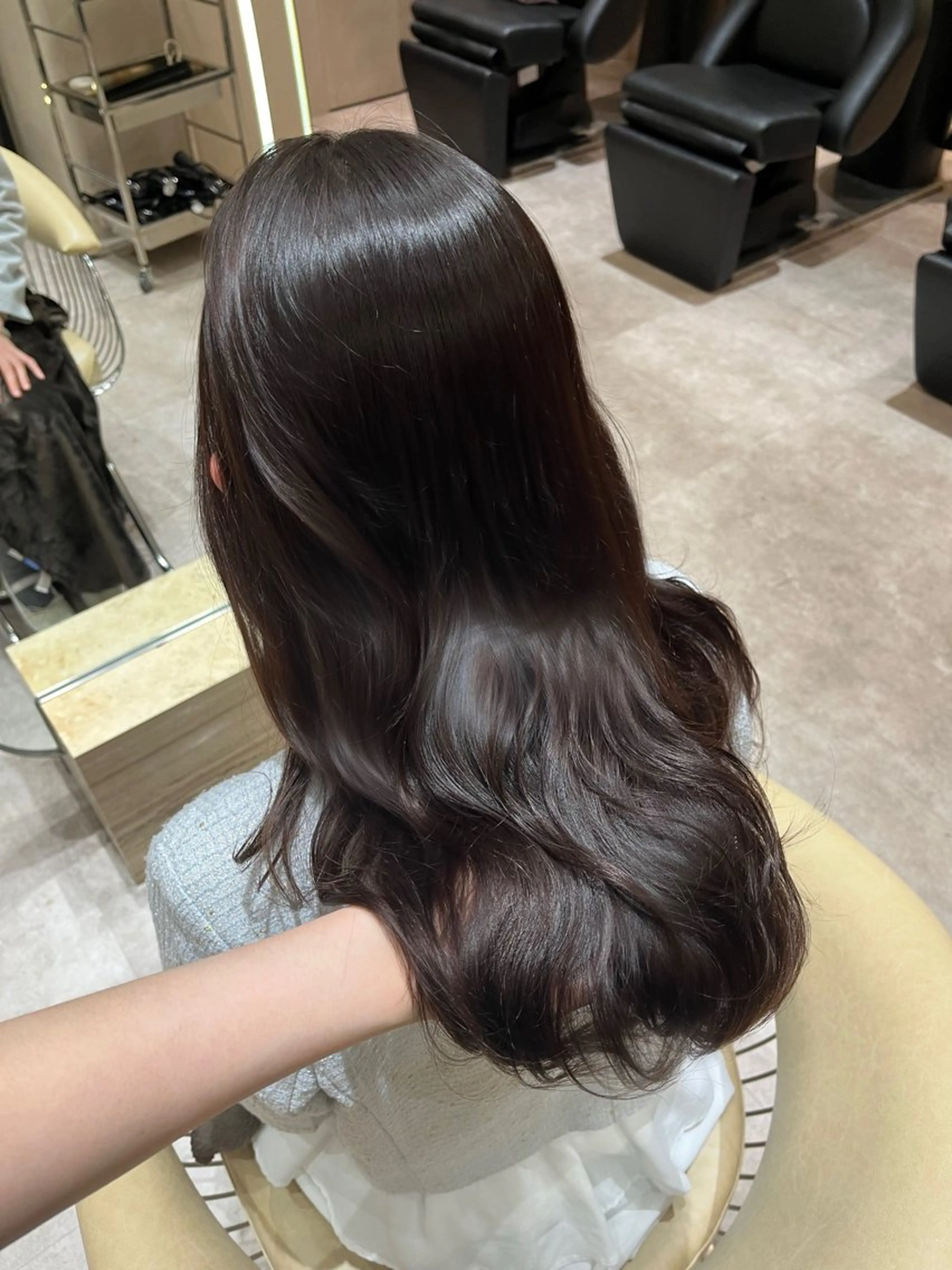 セミロング ヘアカラー ㊙️レイヤーカット 透明感カラーゆな㊙️のヘアスタイル