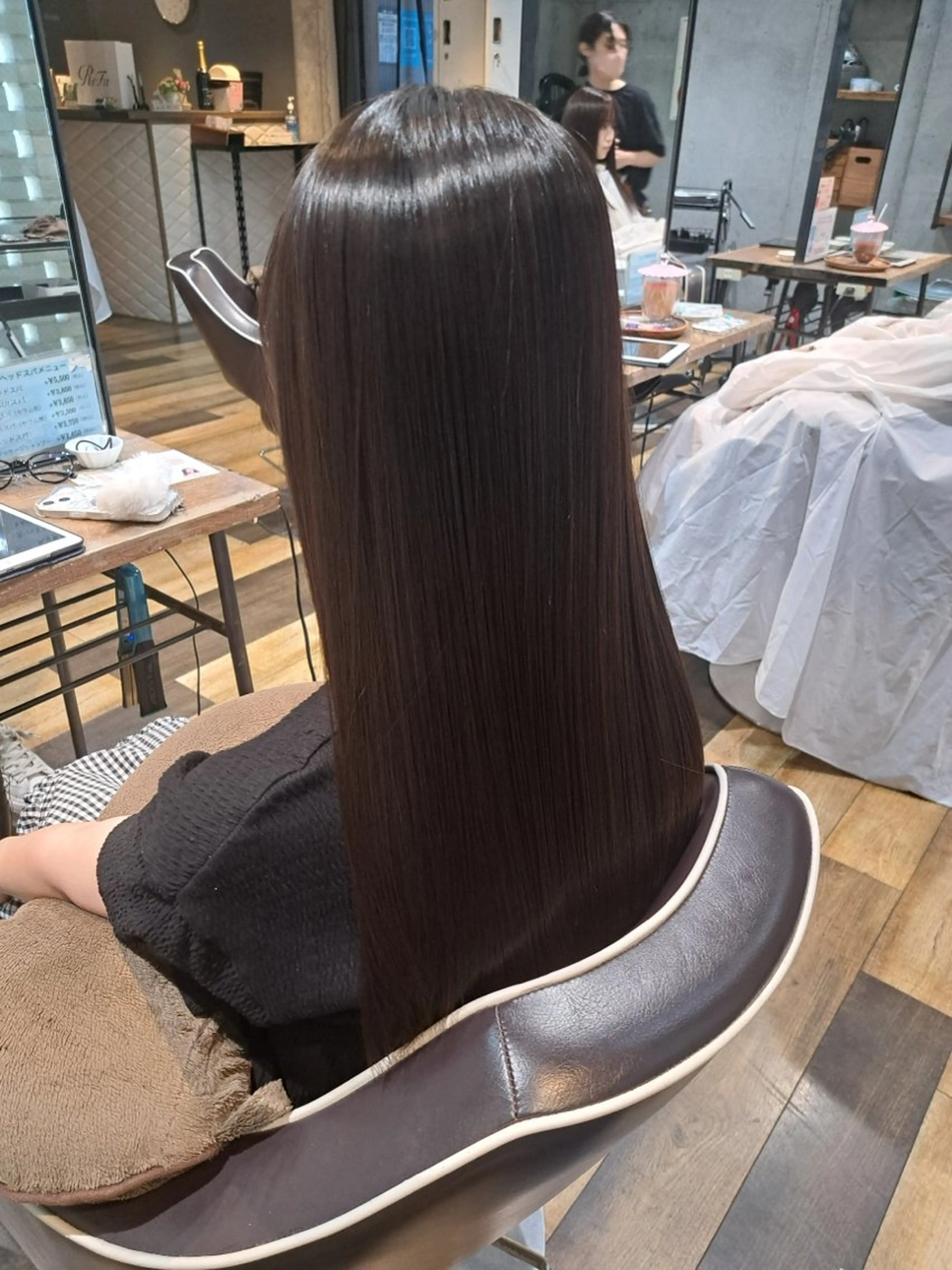 ロング カラー トリートメント flannel 加藤 優介のヘアスタイル