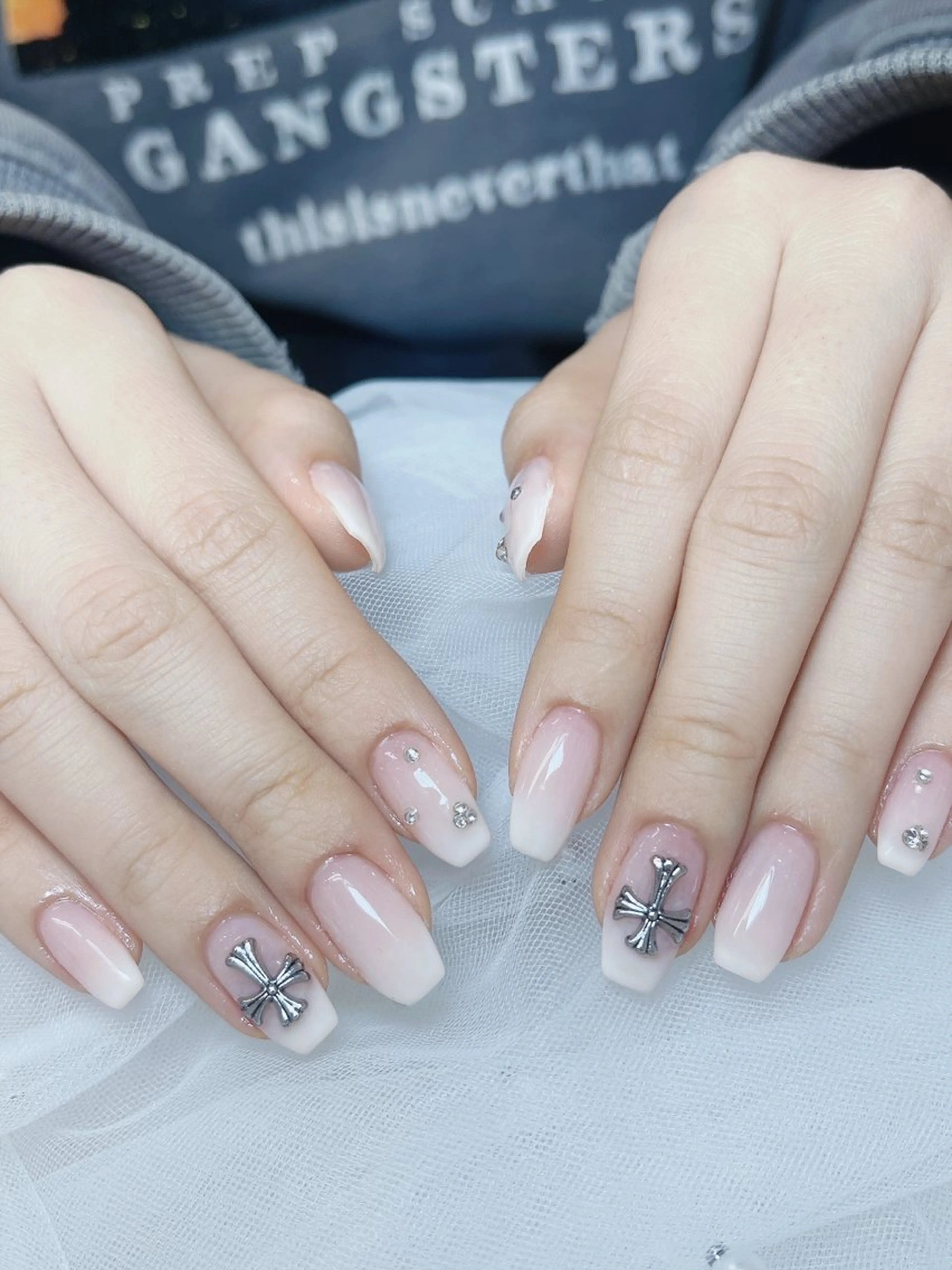 ネイル チークネイル フレンチネイル グラデーション キラキラネイル 韓国ネイル ハンドネイル DUO MI所属・DUO   MI nail salonのネイルデザイン
