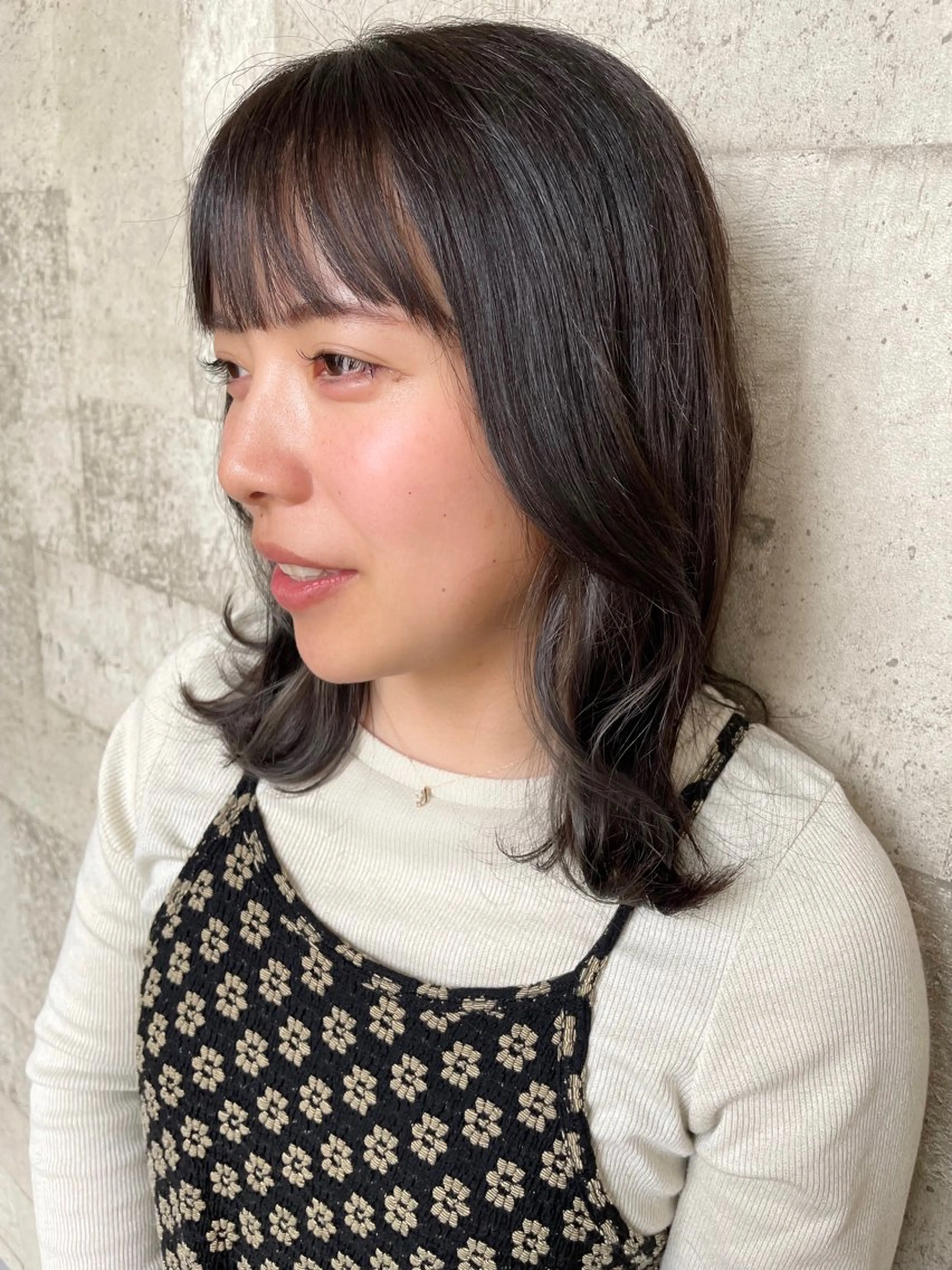 ミディアム ヘアカラー 🫧レイナ 🫧 透明感カラー🫧のヘアスタイル