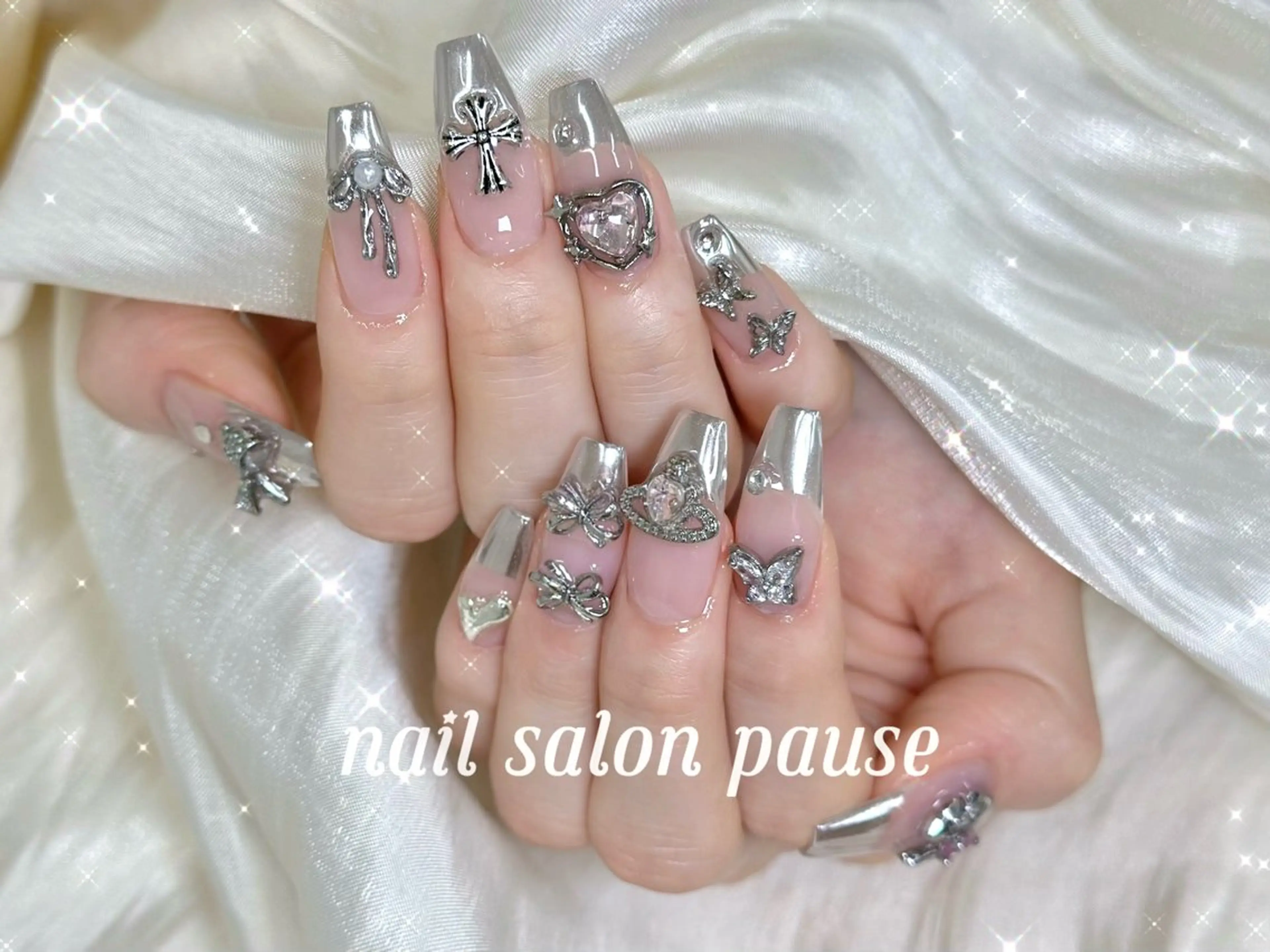 ネイル フレンチネイル ミラーネイル ハンドネイル ハンドケア nail salon pause✨のネイルデザイン
