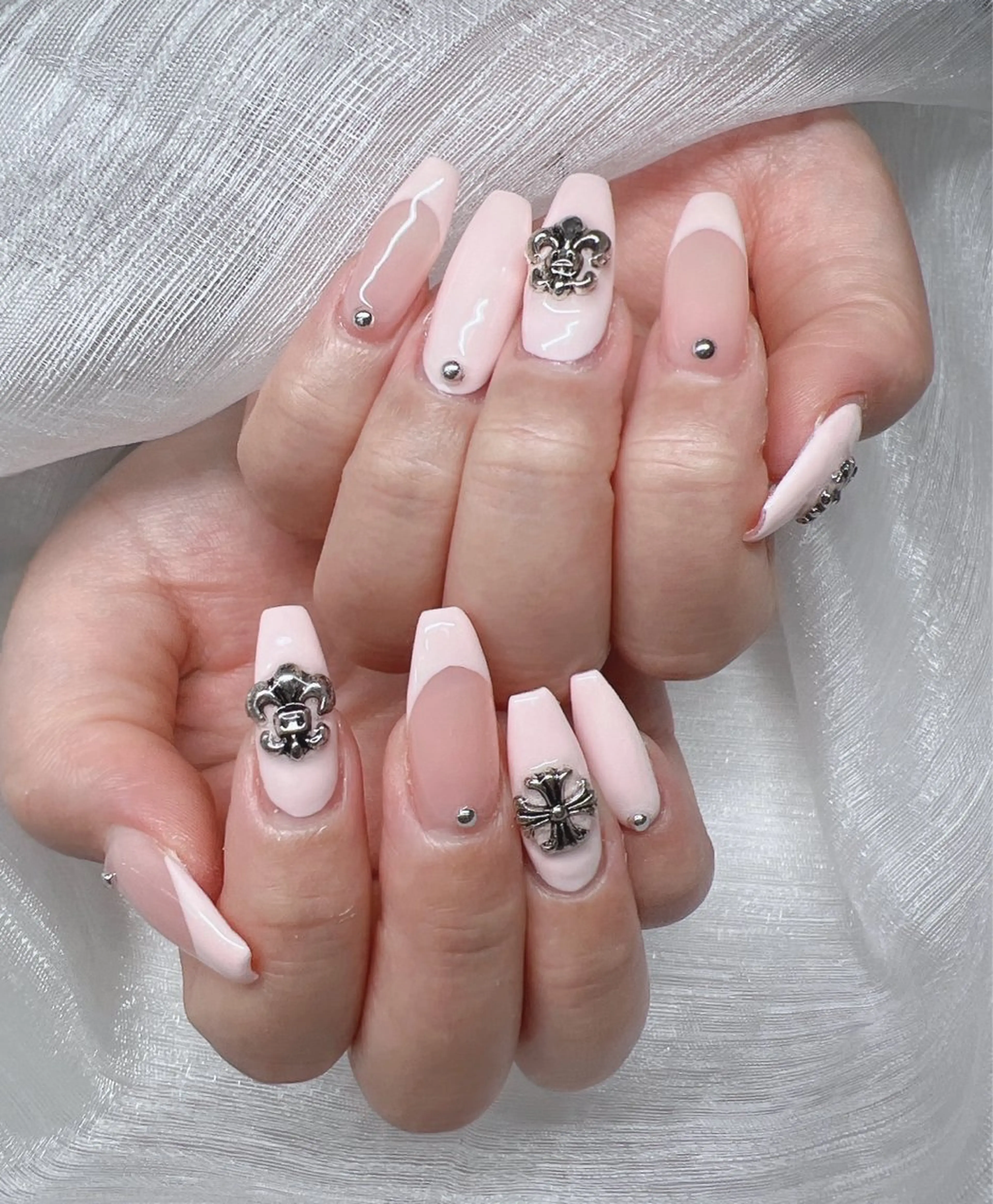 ネイル 長さ出し グラデーション キラキラネイル マグネットネイル ニュアンスネイル ハンドネイル Lee Nails チップ長さだし専門店のネイルデザイン