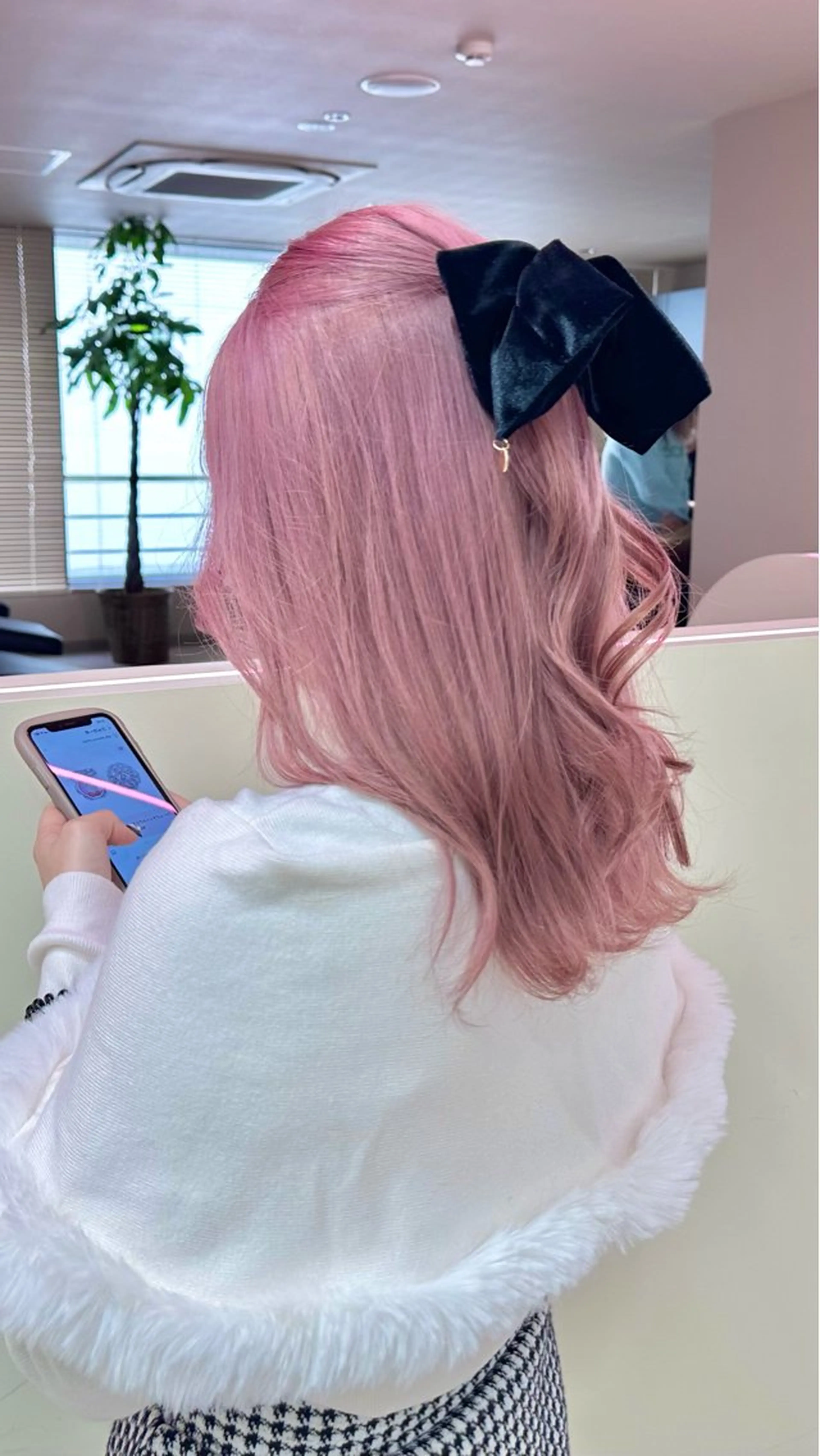 ミディアム カラー ヘアアレンジ カット ヘアカラー 韓国レイヤー＆ピンク 艶髪🩶maikoのヘアスタイル