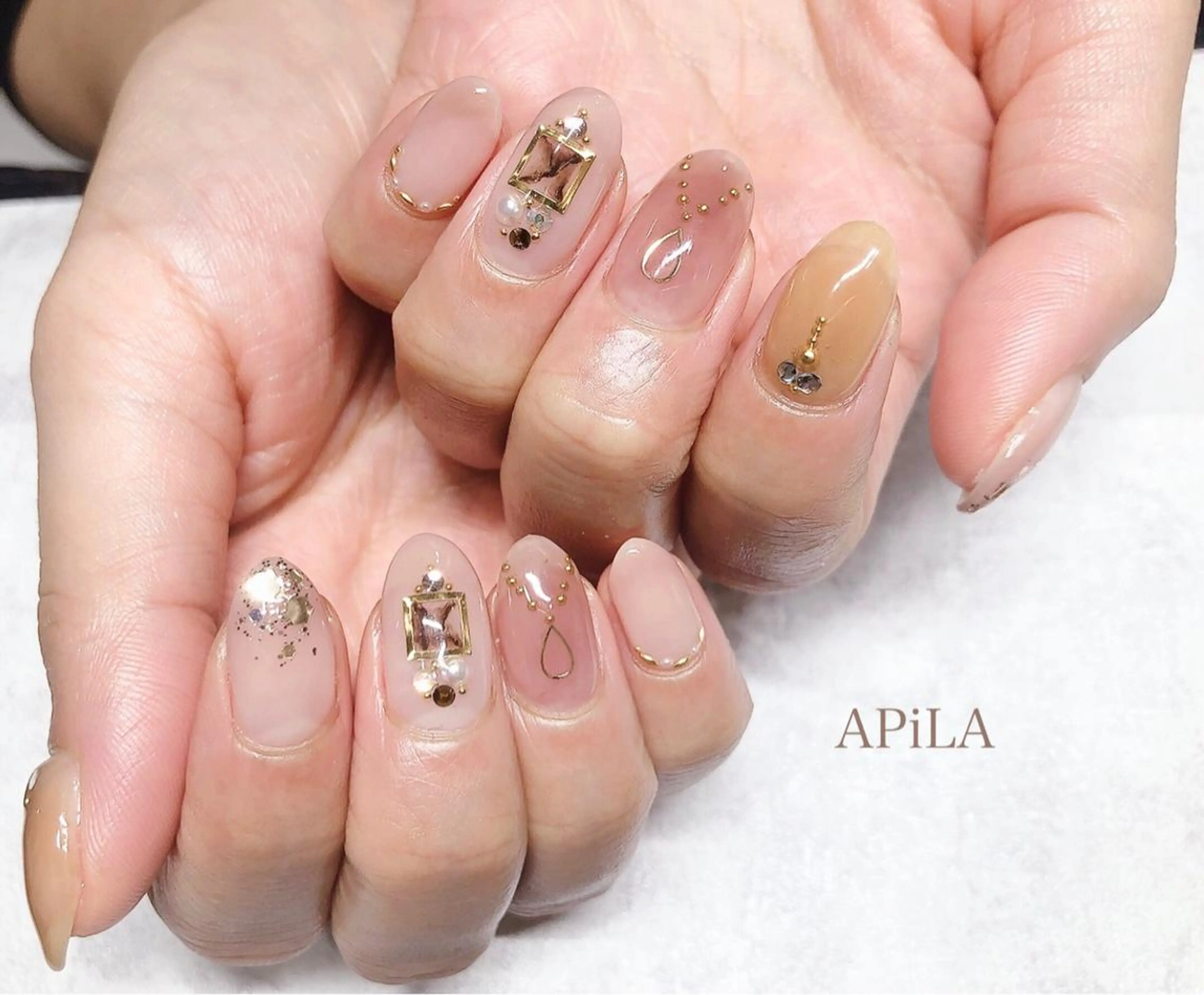 ネイル アートネイル APiLA 甲斐田のネイルデザイン