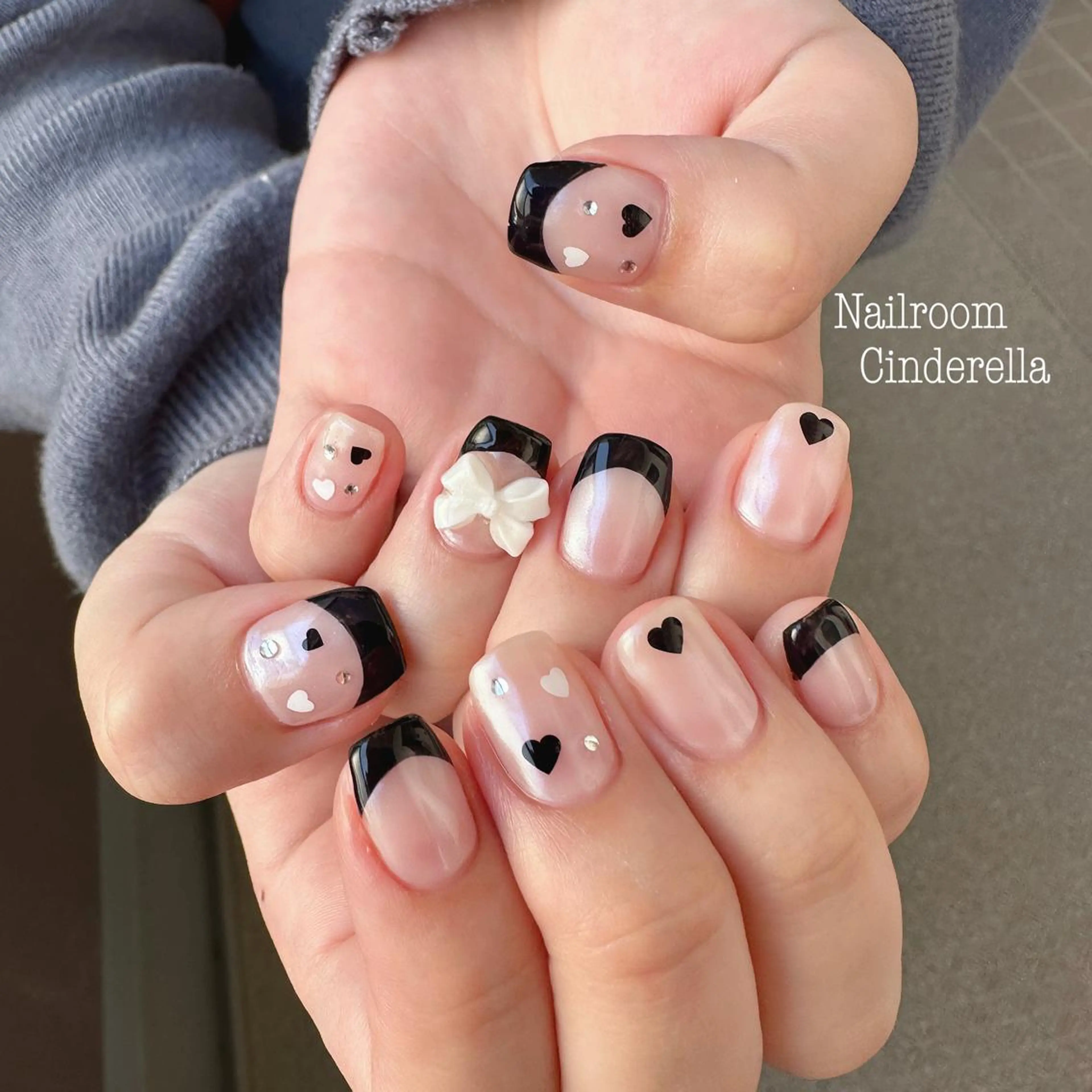 ネイル フレンチネイル ハート リボン Nailroom. Cinderellaのネイルデザイン