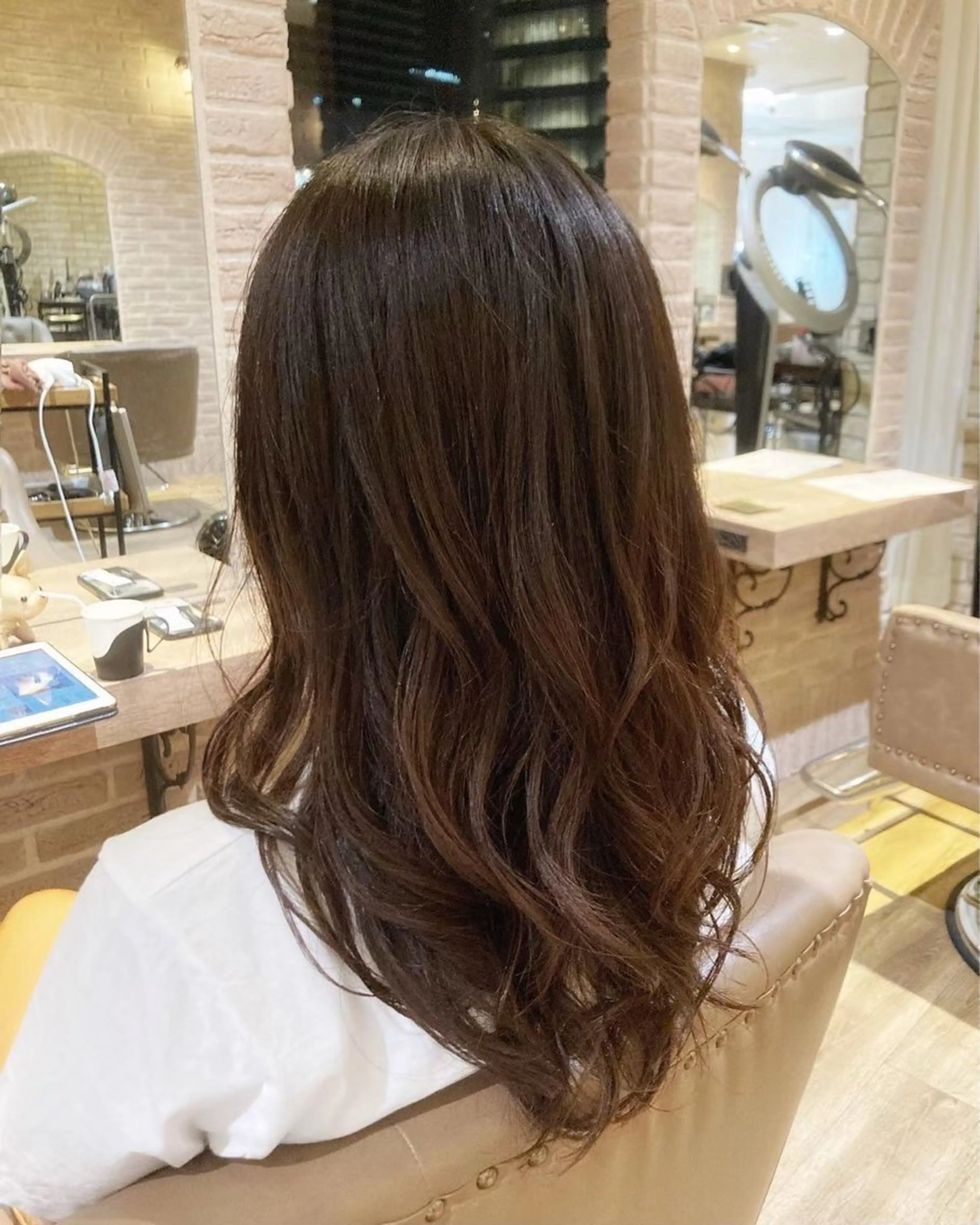 ロング カラー 内間 美鈴のヘアスタイル