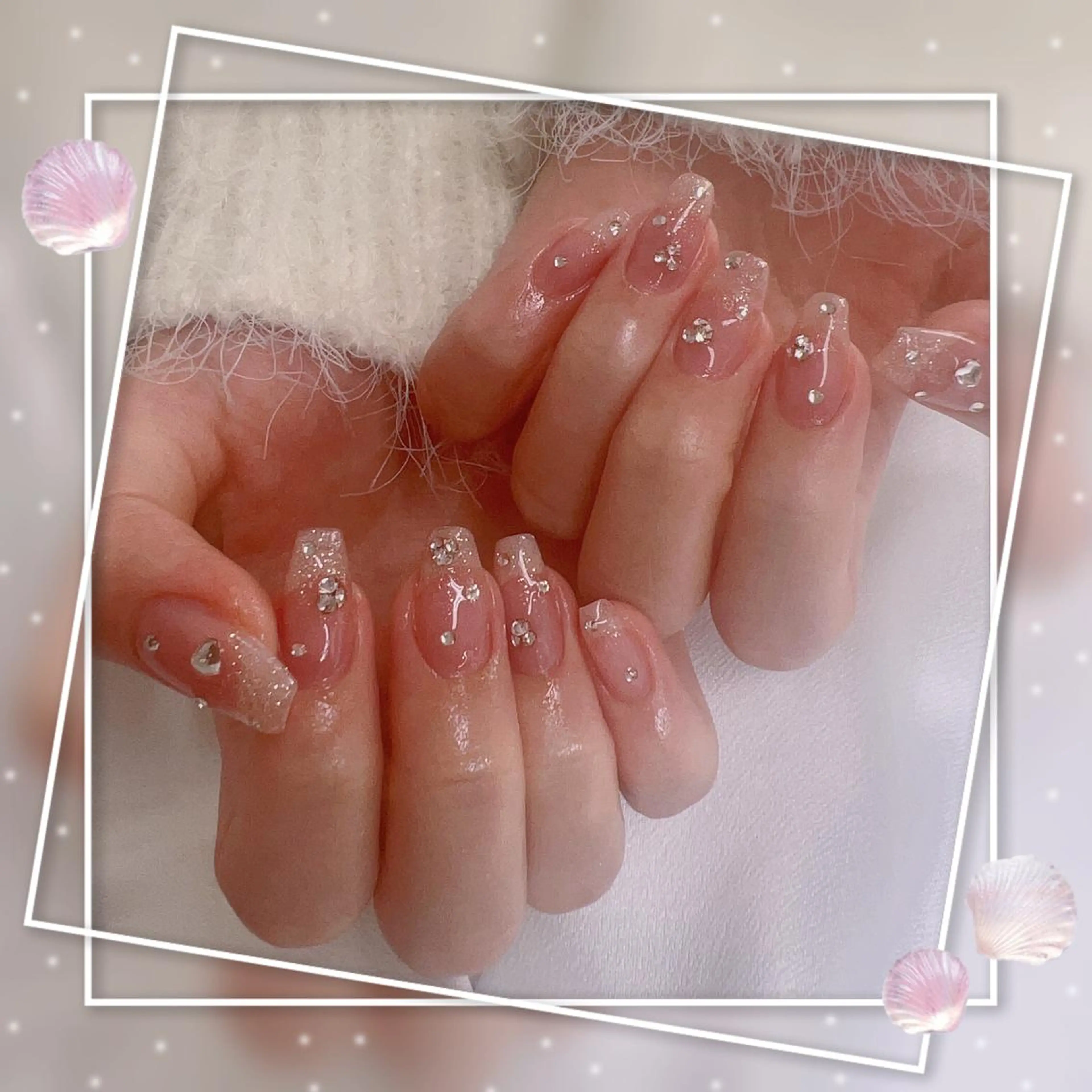 ネイル フレンチネイル キラキラネイル 韓国ネイル マグネットネイル マグネットフレンチ ハンドネイル ハンドケア Chill Nailsalonのネイルデザイン