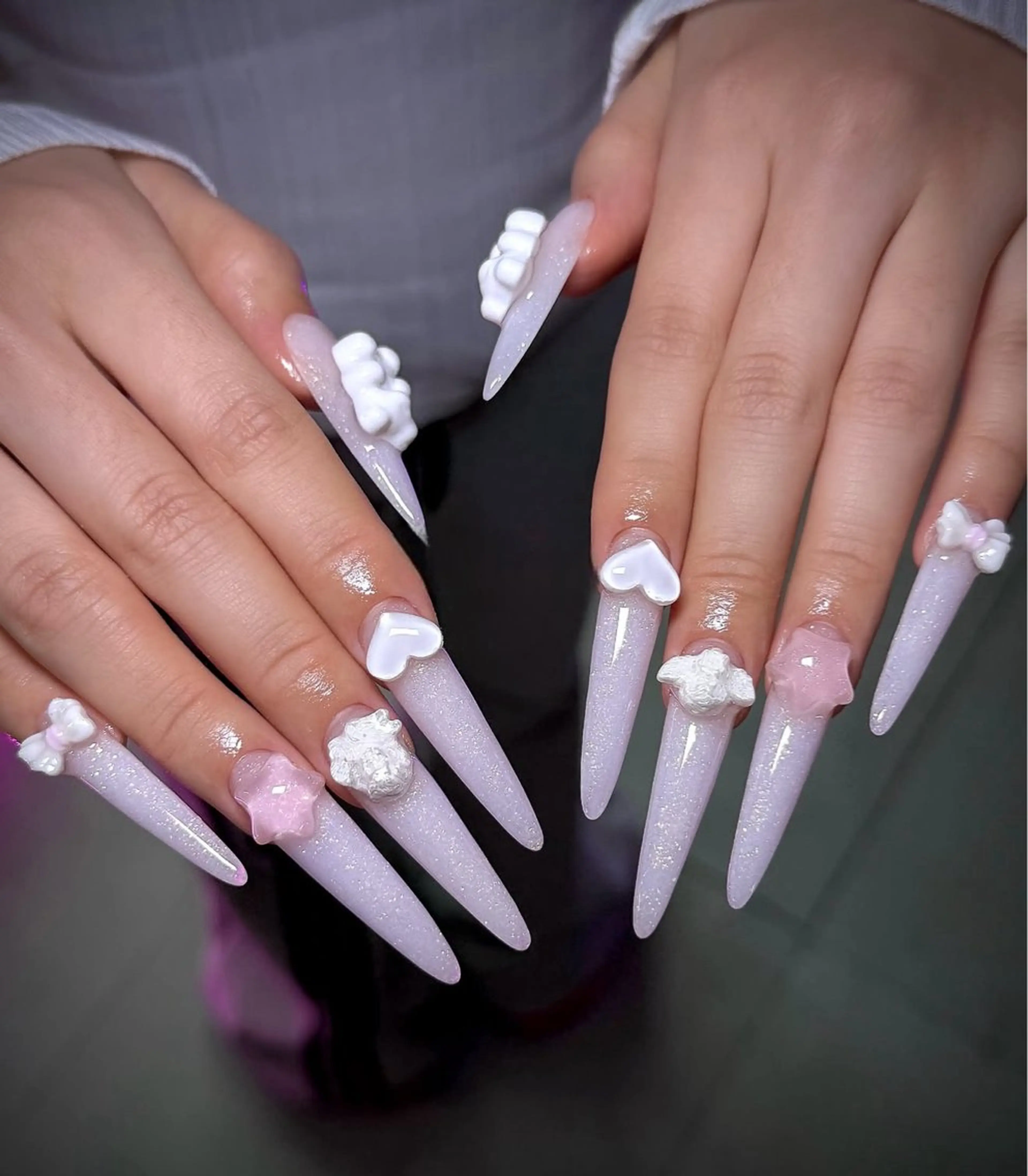 ネイル アニマル柄 オーロラネイル チークネイル フラッシュネイル ジェルネイル ハンドネイル Lina所属・Lina Nail Salonのネイルデザイン