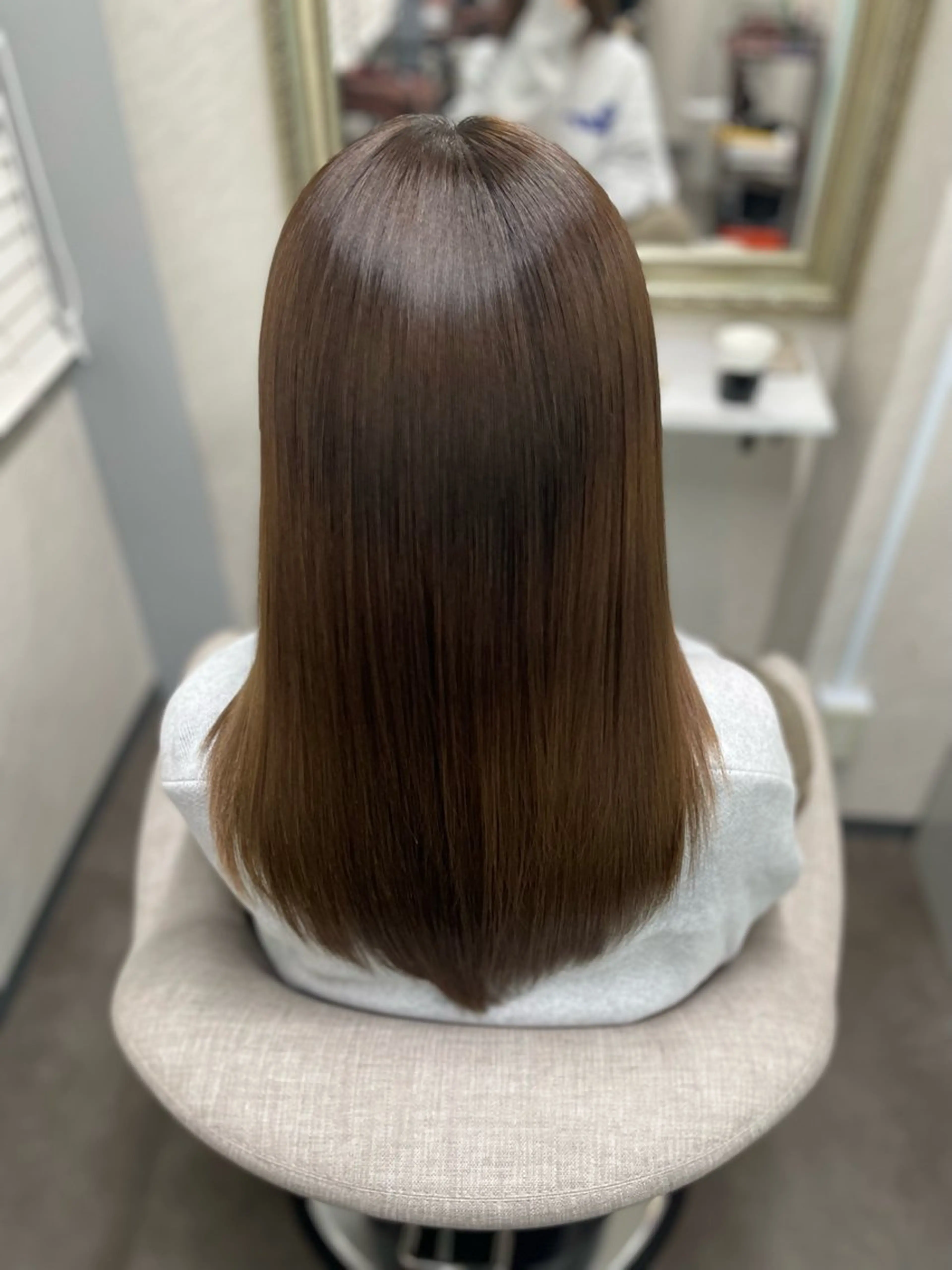 セミロング トリートメント アンナ 髪質改善/縮毛矯正のヘアスタイル