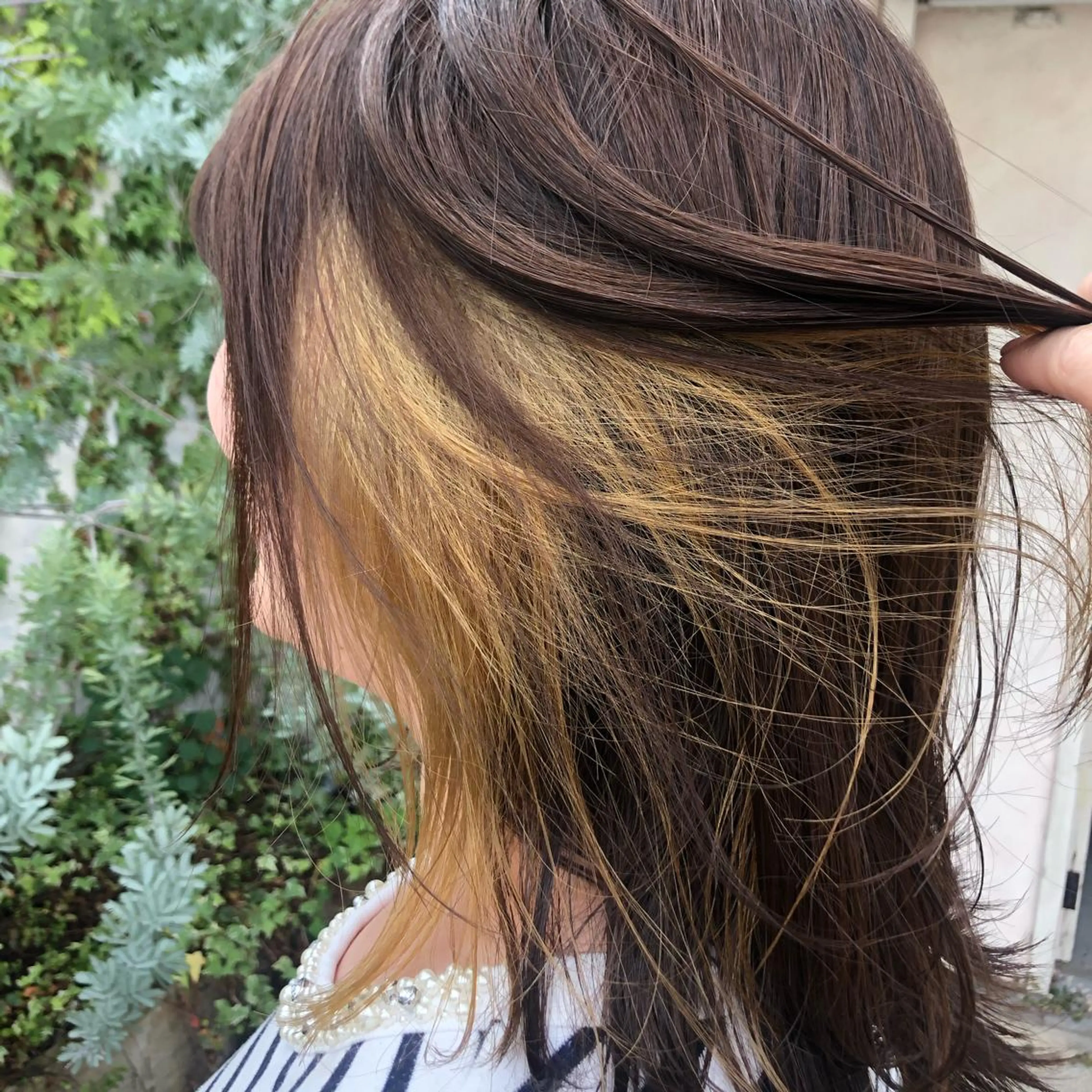 ミディアム カラー ブリーチ イヤリングカラー riff design labo所属・橋本 実奈美のヘアスタイル