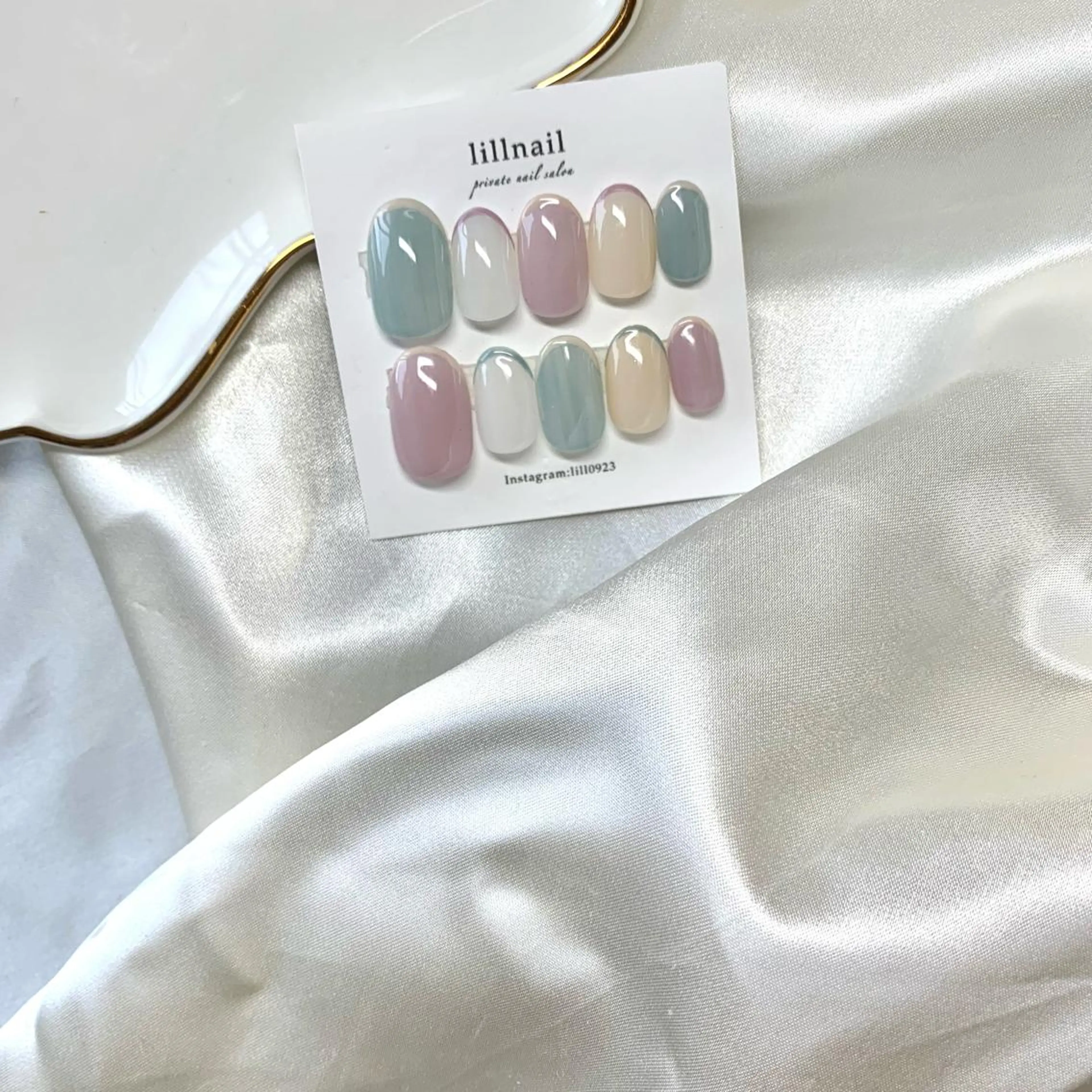 ミディアム pllia beautyのネイルデザイン