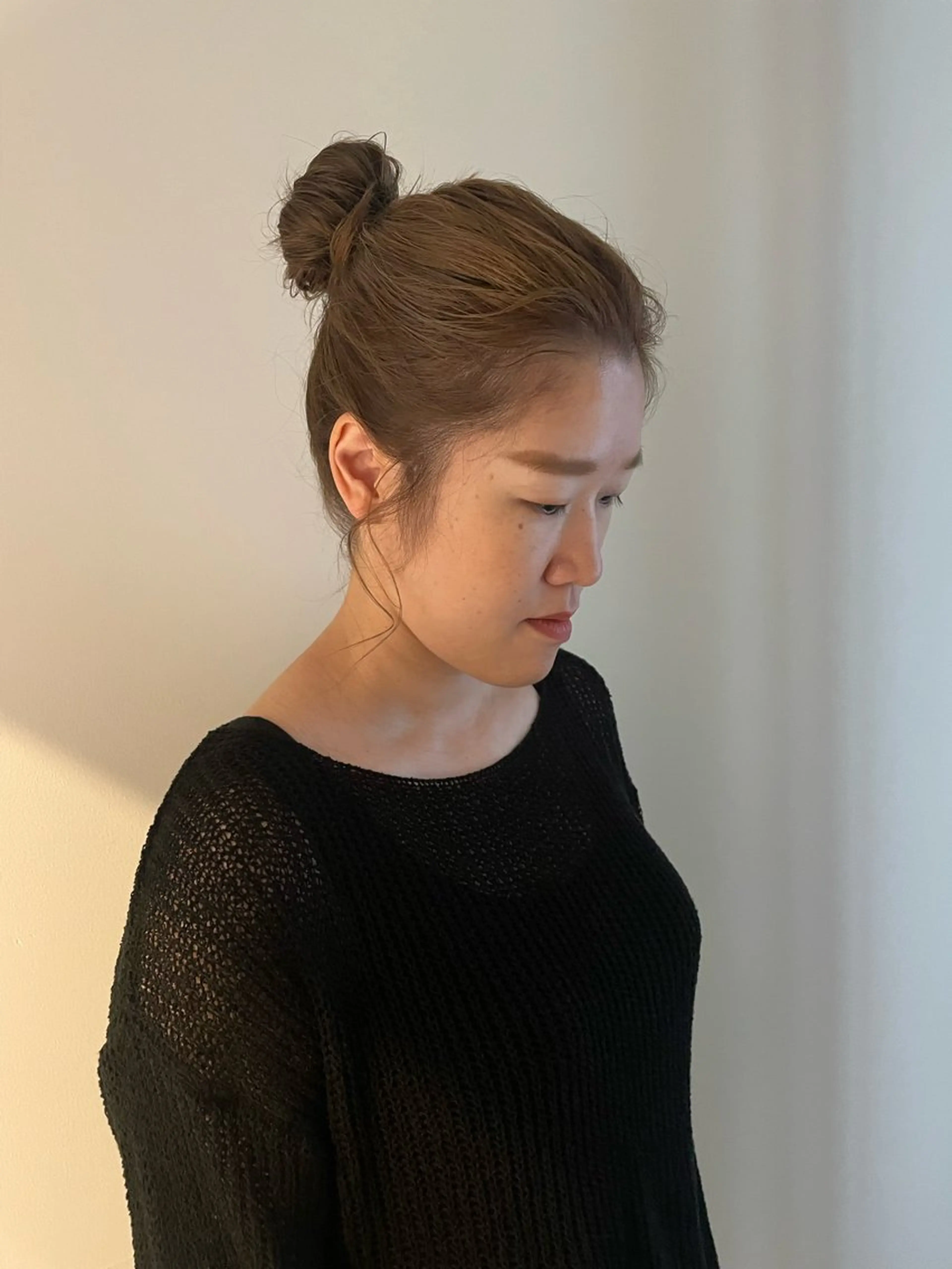 ロング カラー ベージュカラー ブリーチ オリーブベージュ ヘアカラー 渋谷 留菜のヘアスタイル