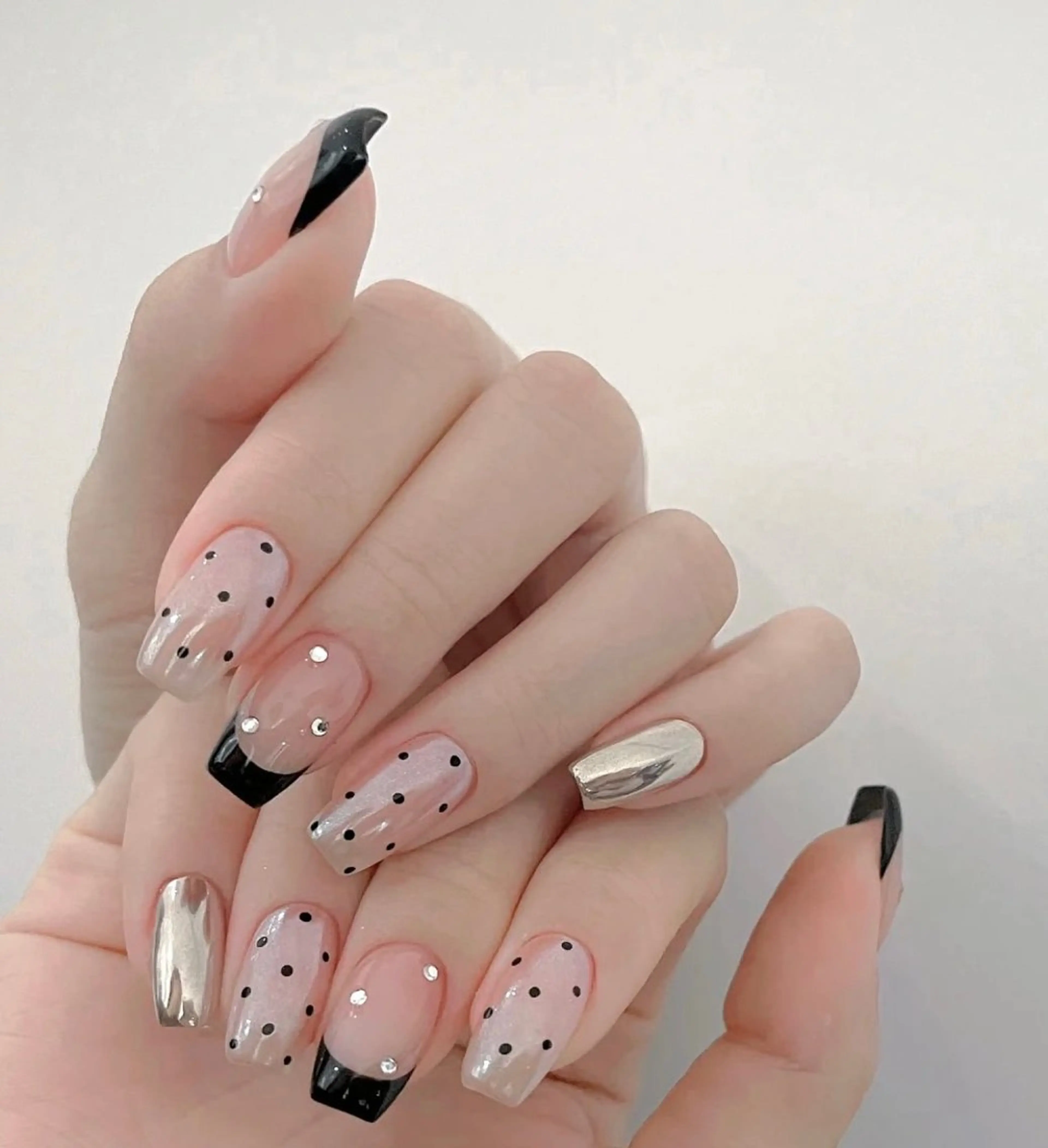 ネイル 💅E•U•B NAIL🌹所属・横浜市中区曙町 ネイルE·U·Bのネイルデザイン