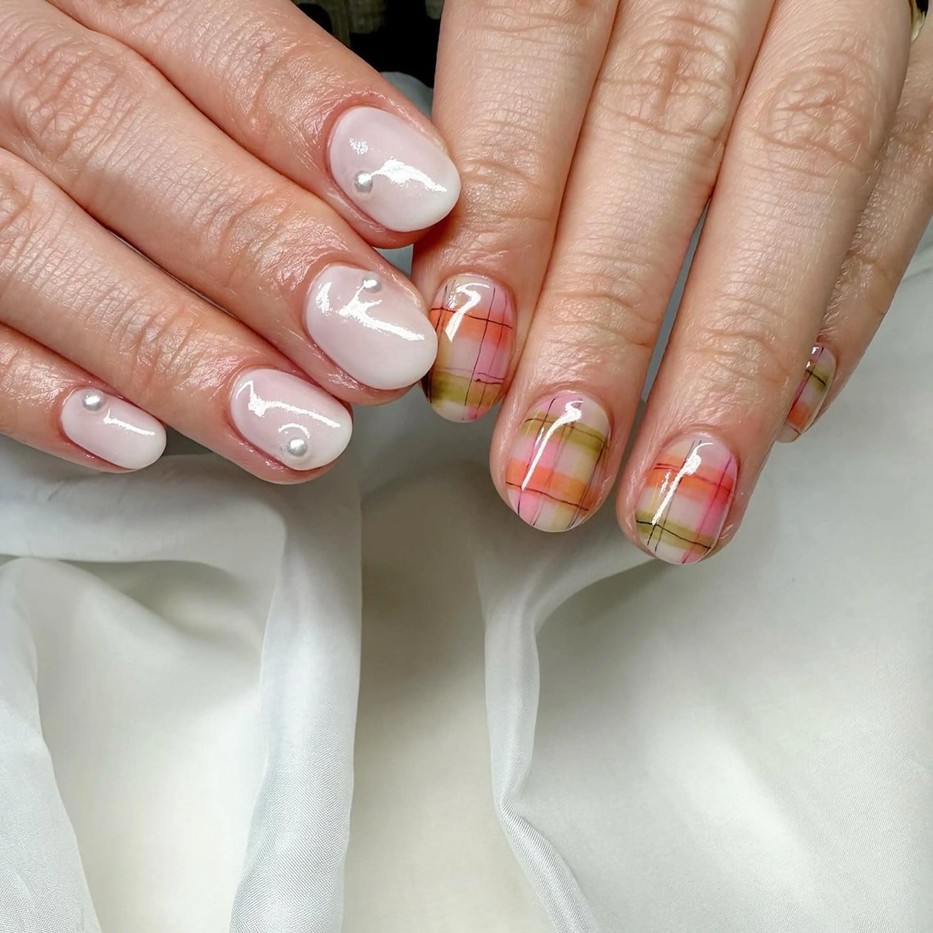 ネイル 氷ネイル・うるうるネイル 韓国ネイル ニュアンスネイル 🪞KAPE NAIL 🪞のネイルデザイン