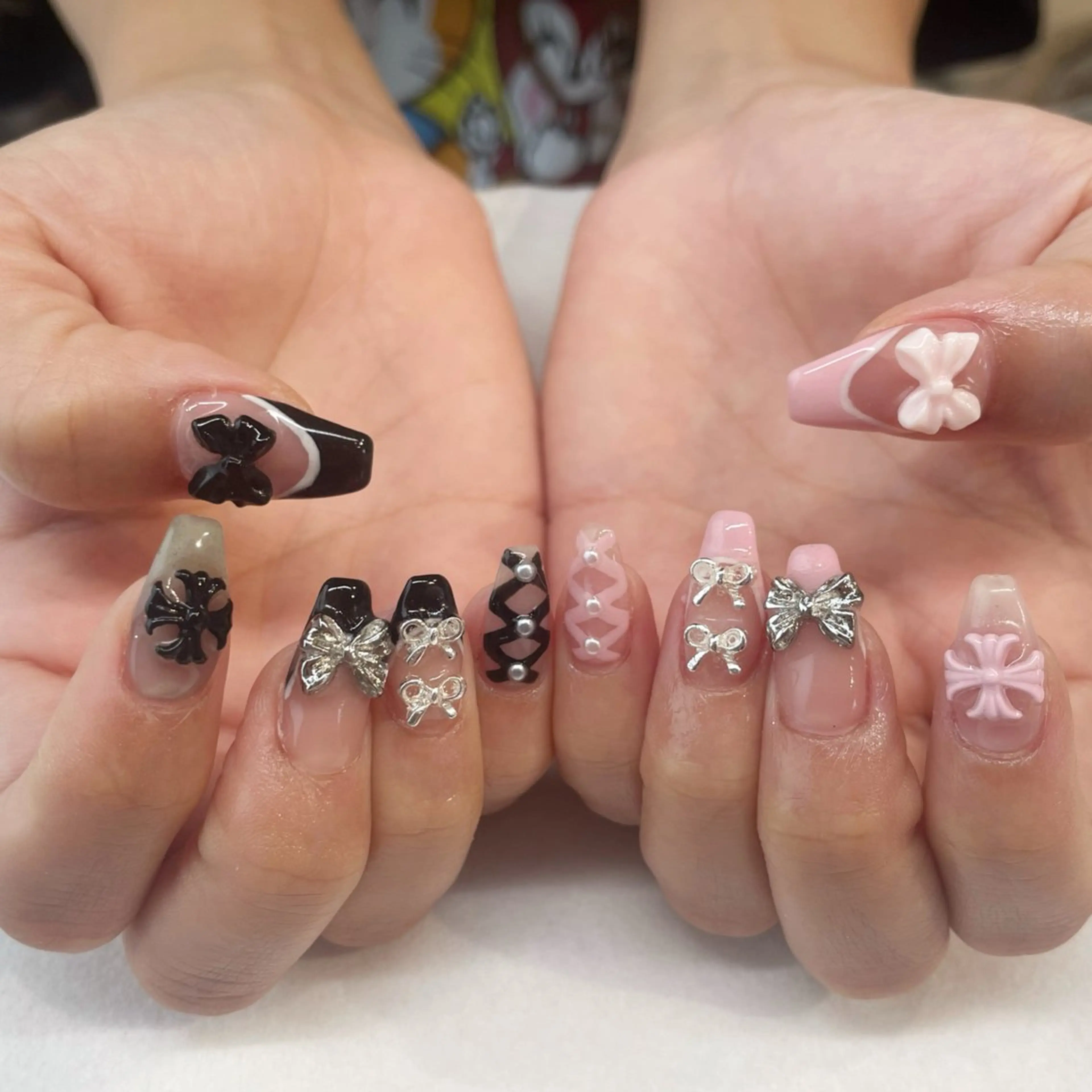 ネイル ハンドネイル 💎🐰 saki. m 🐰💎のネイルデザイン