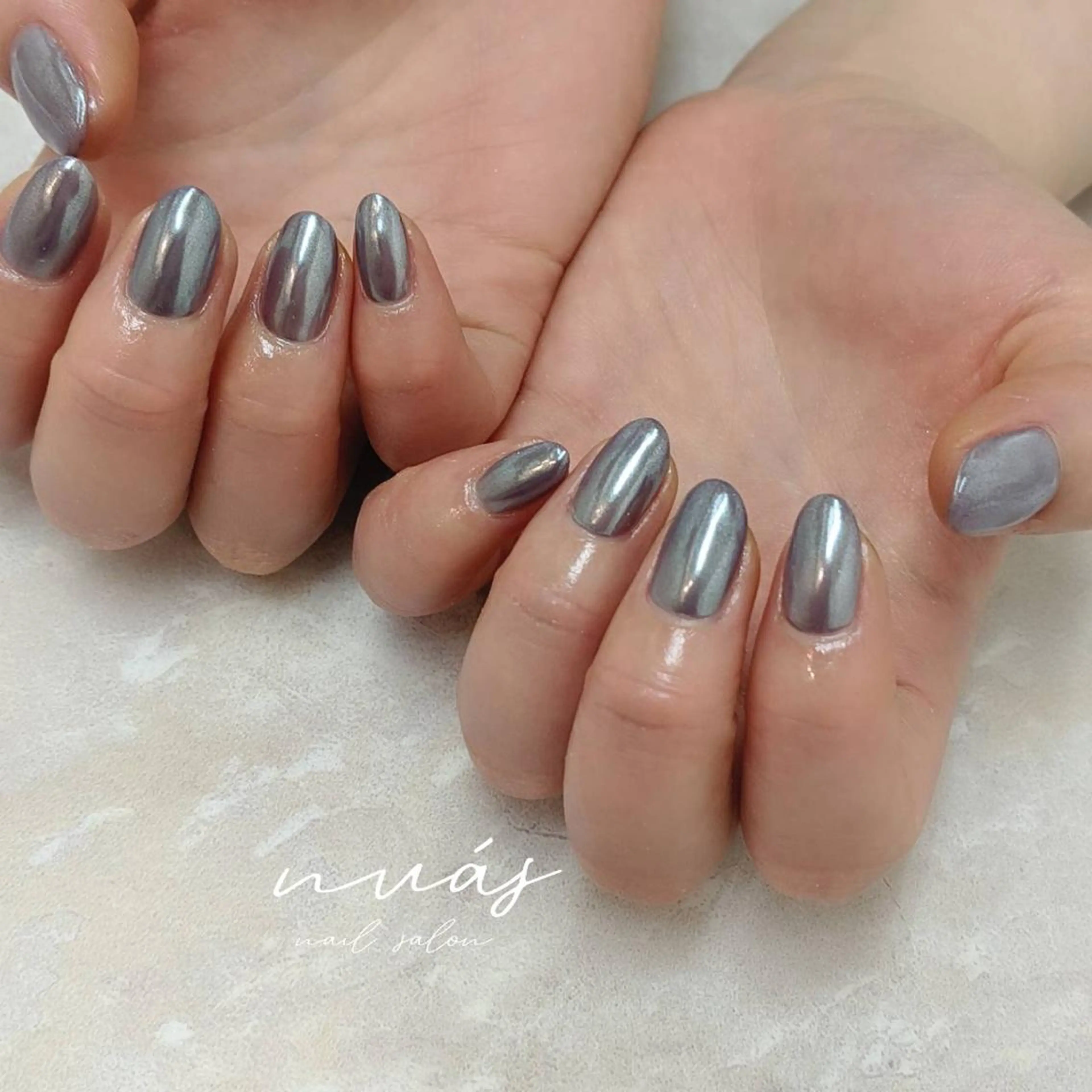 ネイル ミラーネイル nuás ニュアーズのネイルデザイン