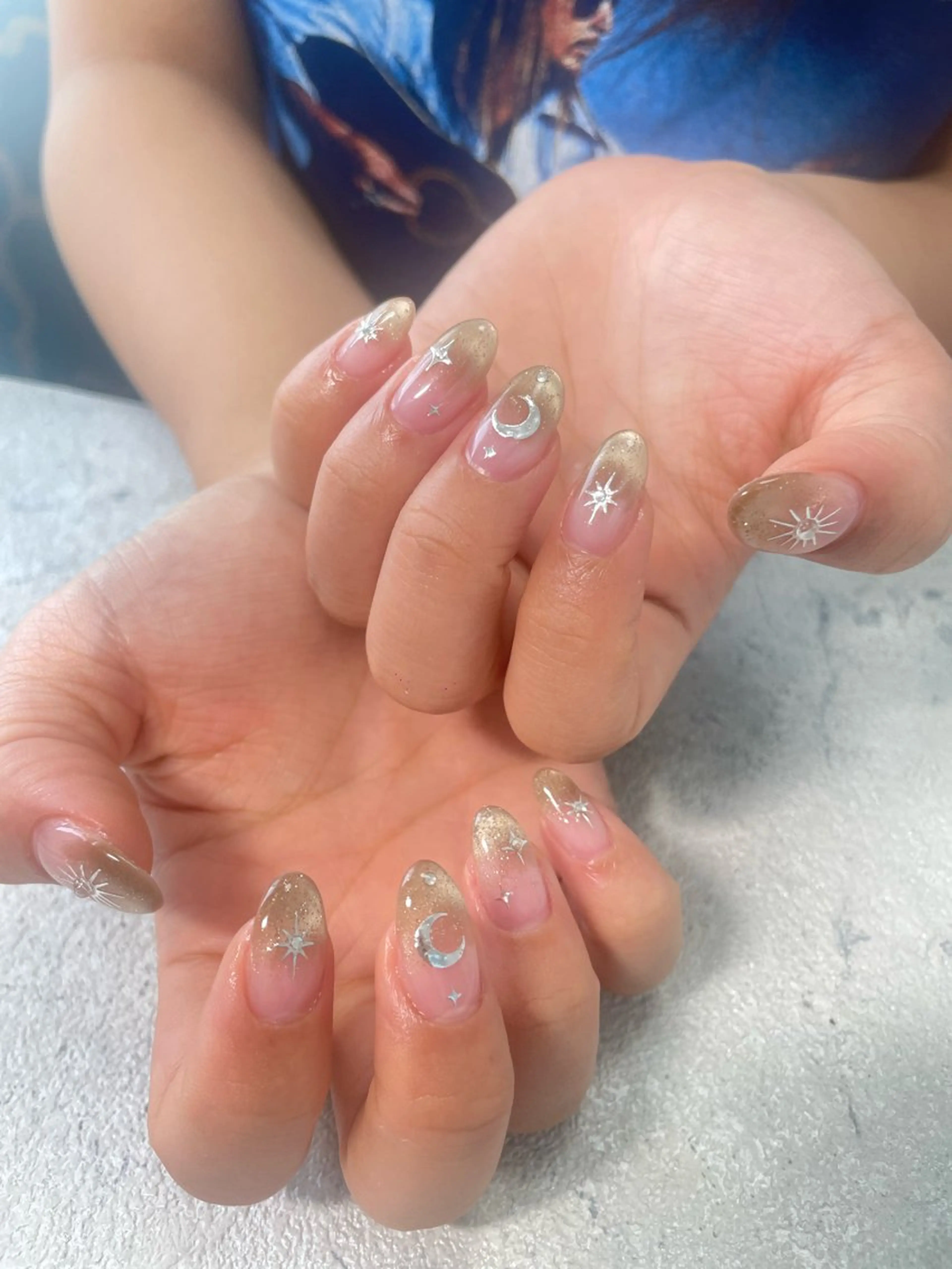 ネイル フレンチネイル マグネットネイル マグネットフレンチ はるひな ねいるのネイルデザイン