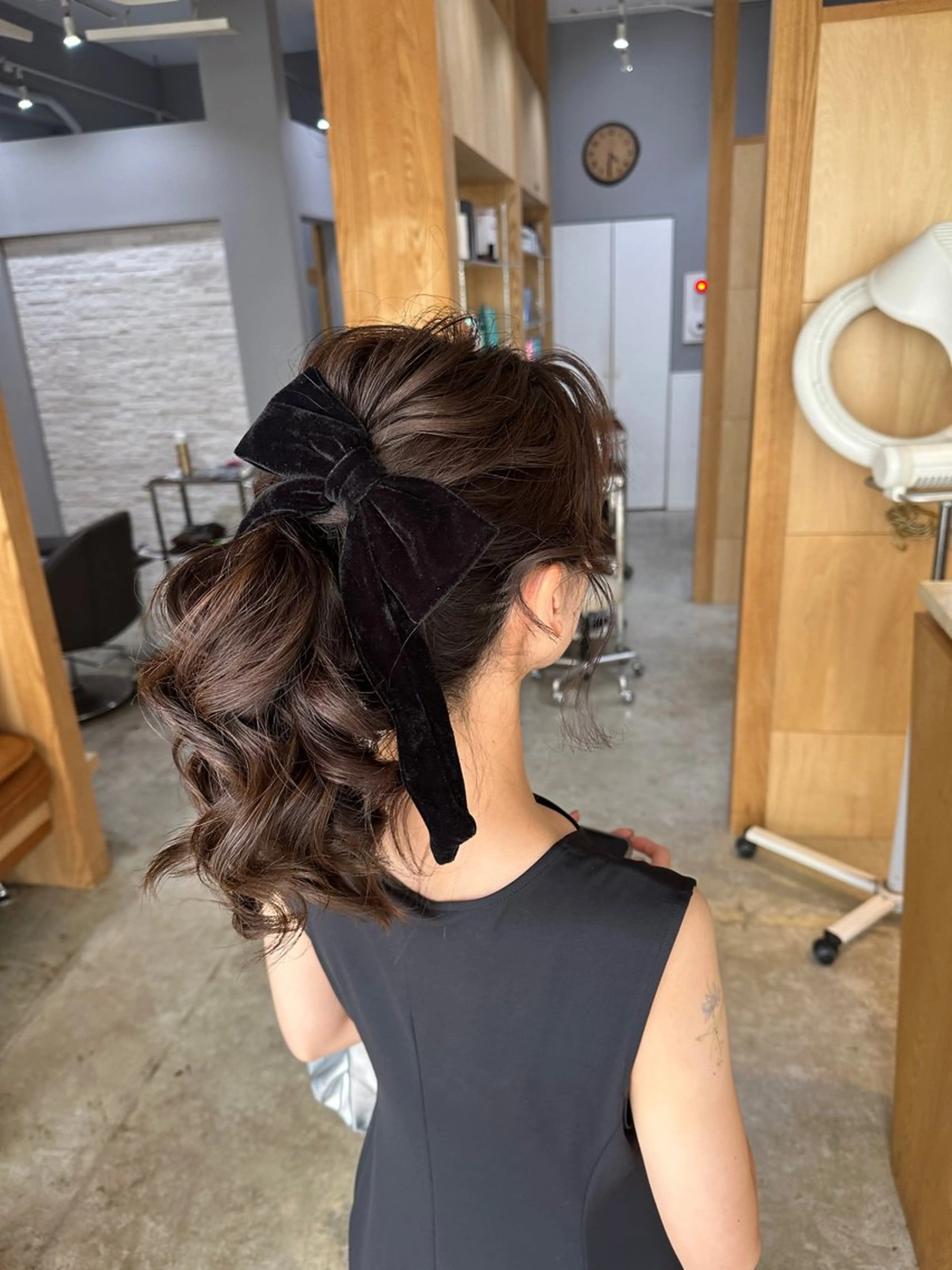 ミディアム ヘアセット miloc MOMOKAのヘアスタイル