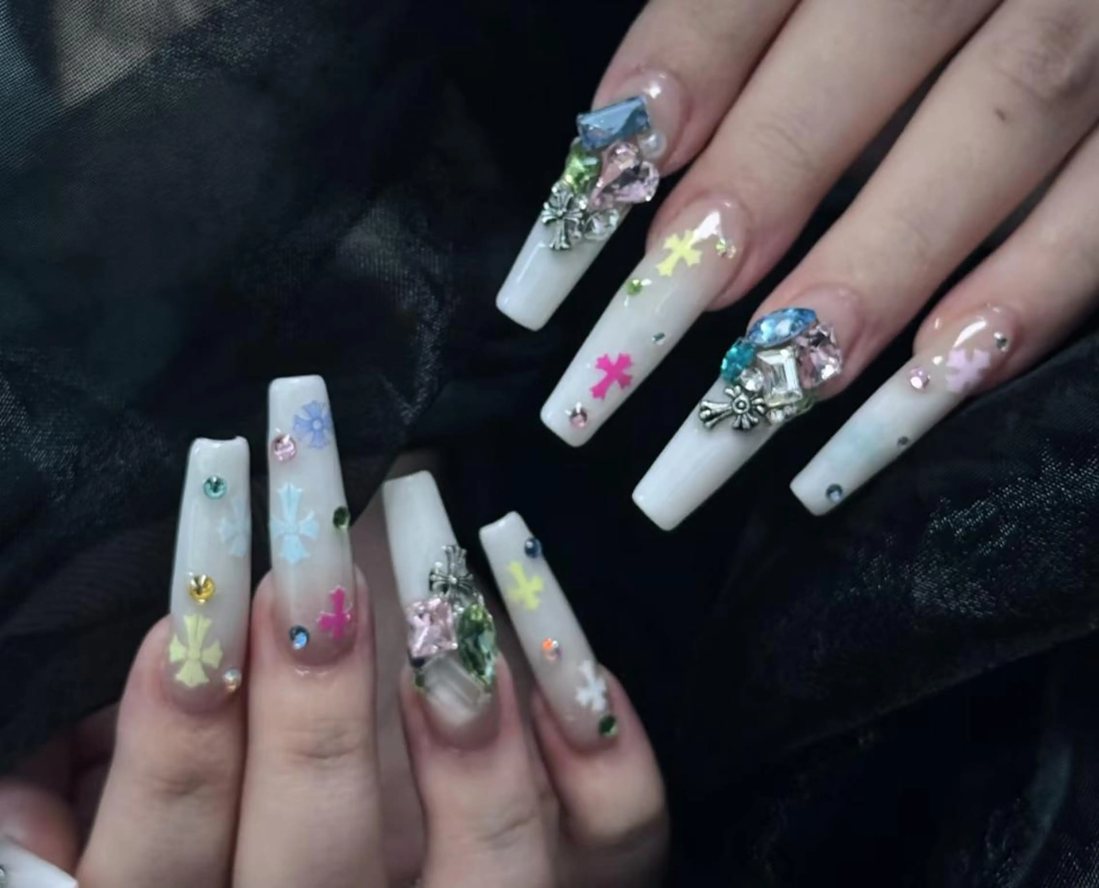 ネイル ハンドネイル 🍑 momo_nailのネイルデザイン