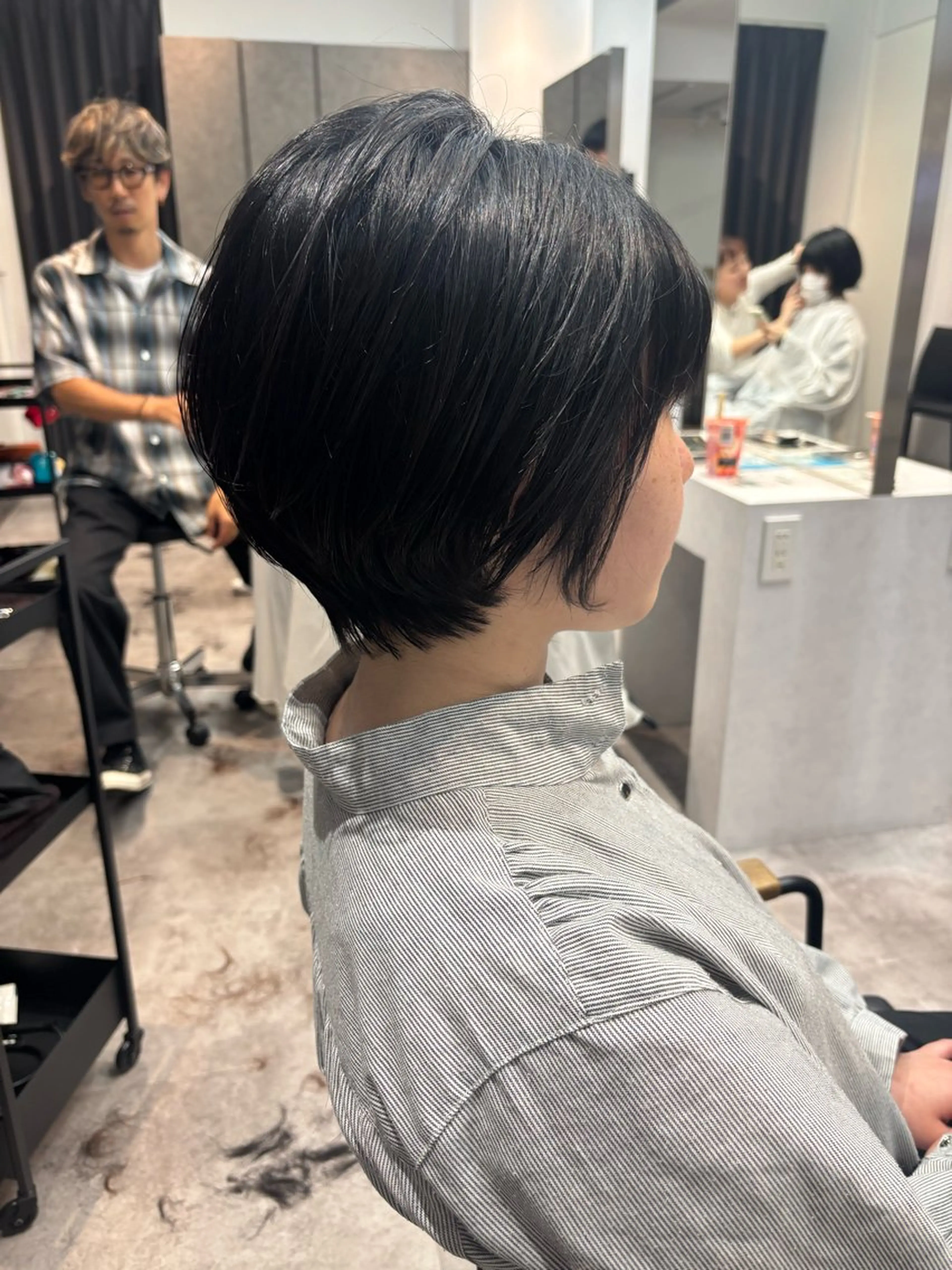 ショート カラー パーマ ヘアアレンジ マエダ アズミ🌱のヘアスタイル